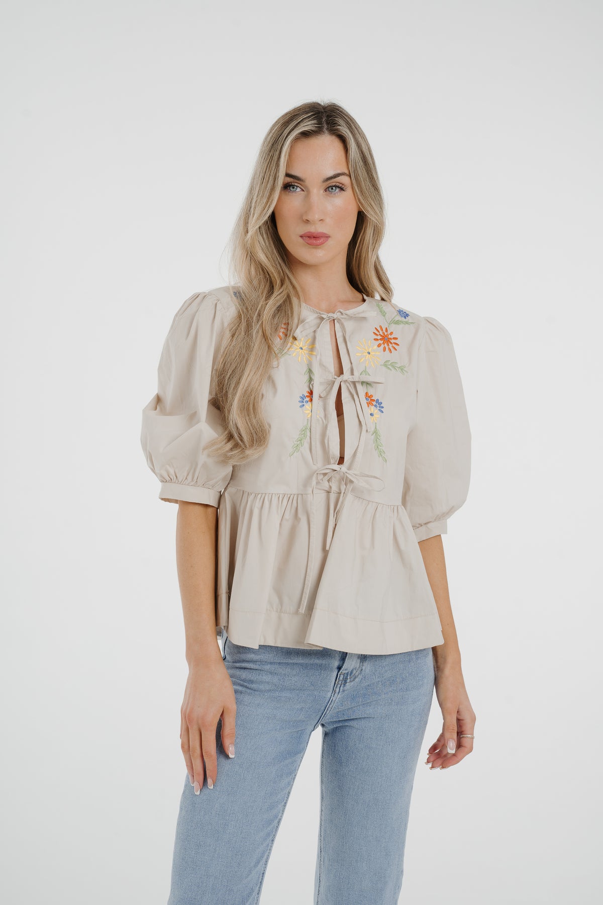 Leona Floral Bow Front Blouse In Neutral