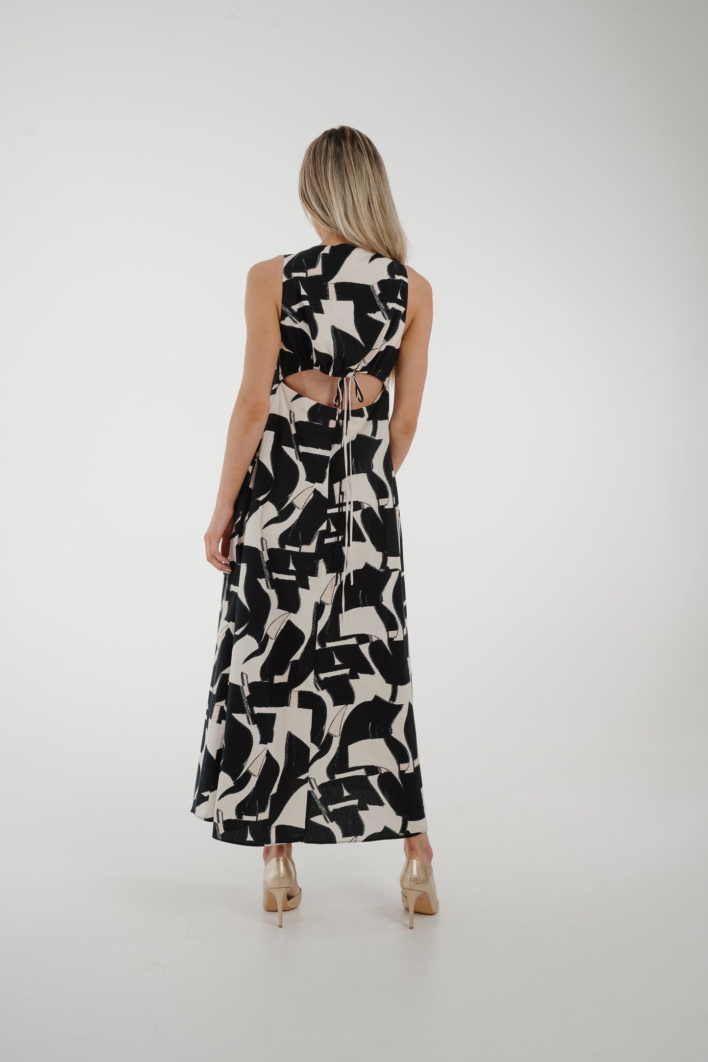 Kayla Abstract Print Dress In Monochrome