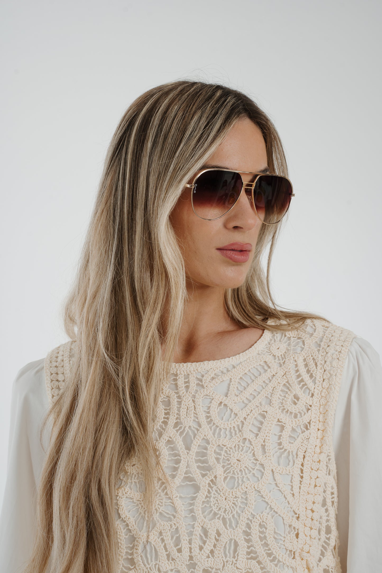 Olivia Aviator Sunglasses In Gold