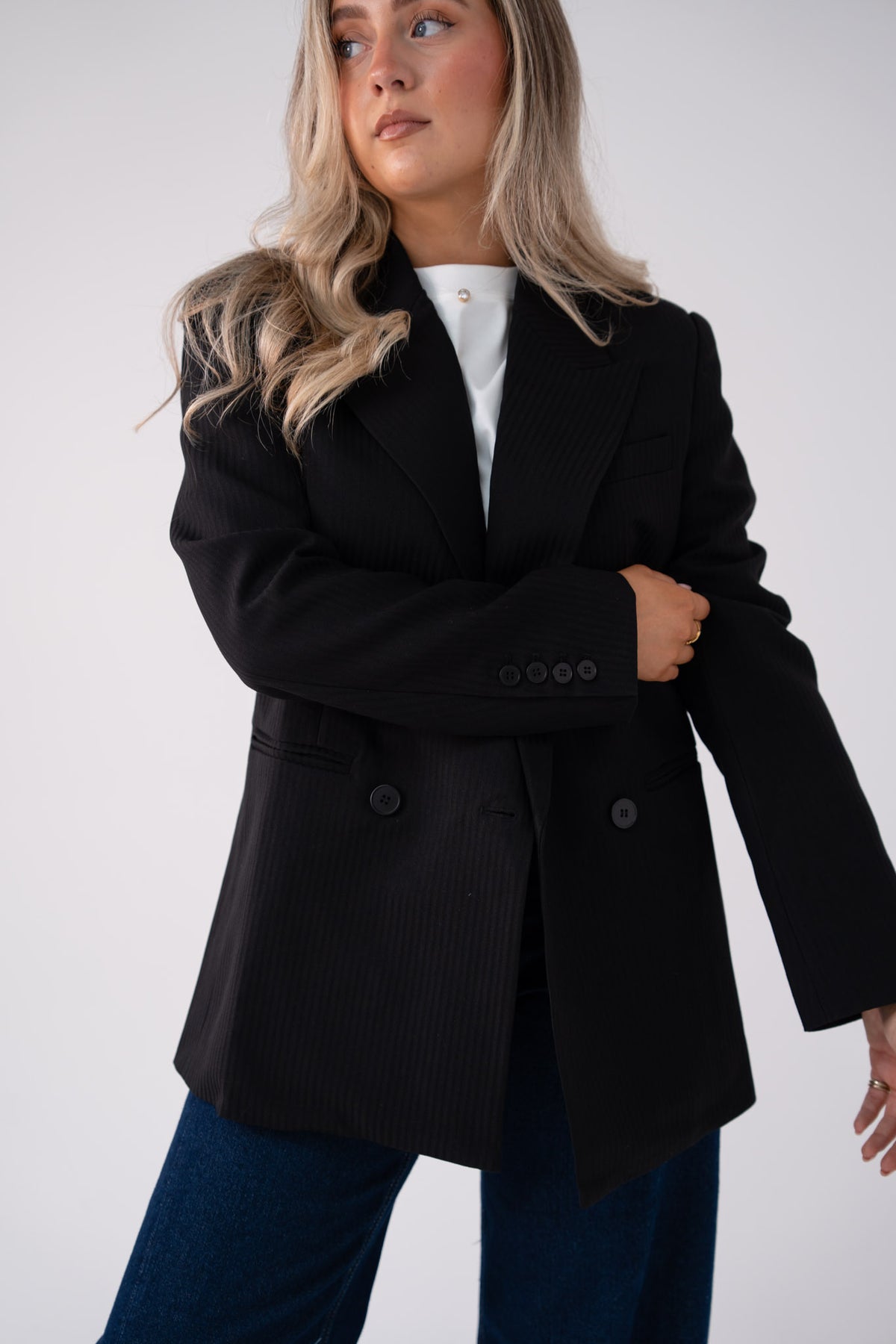 Love Laura Refined Blazer In Black