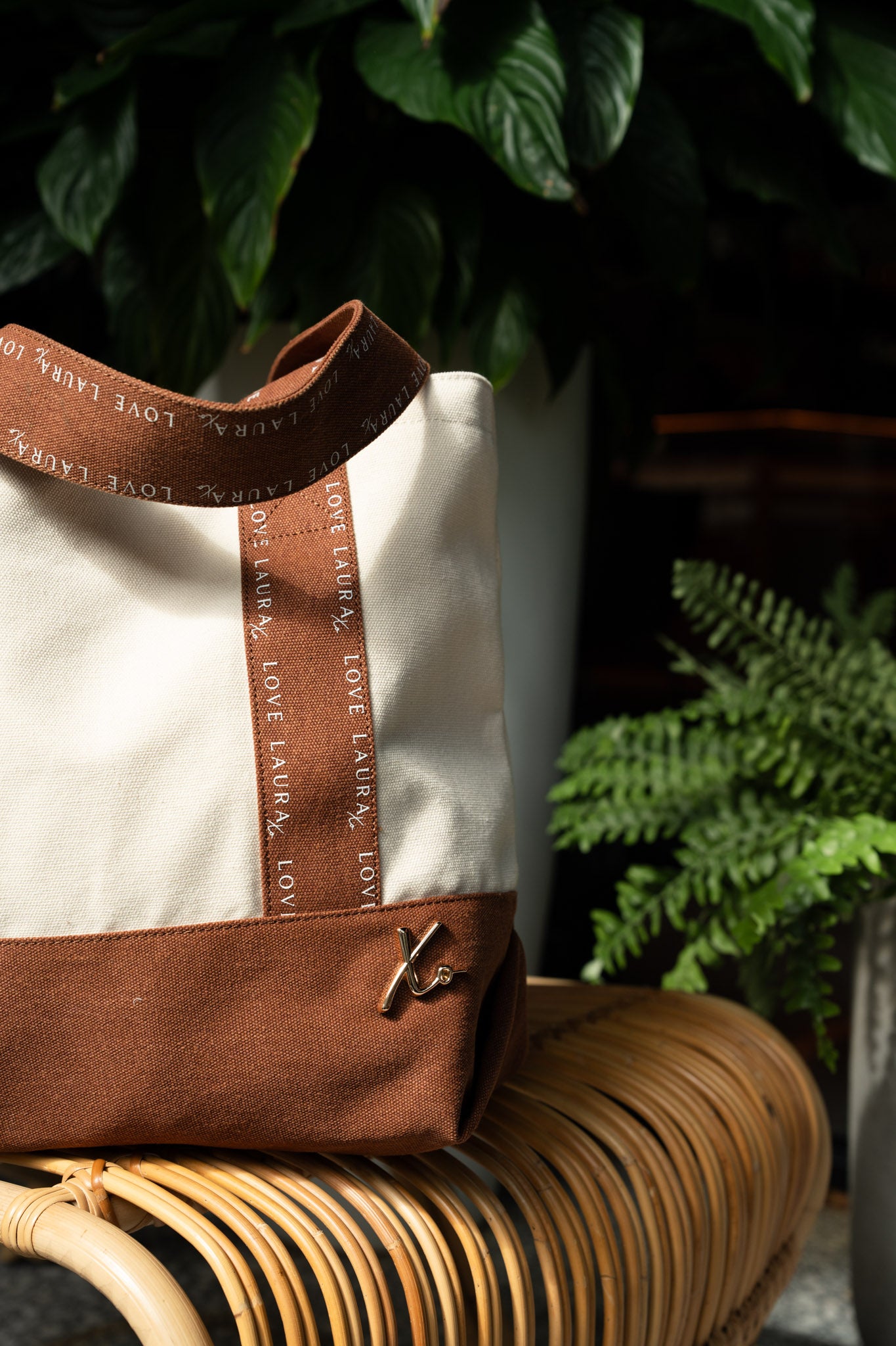 Love Laura Tote Bag In Tan