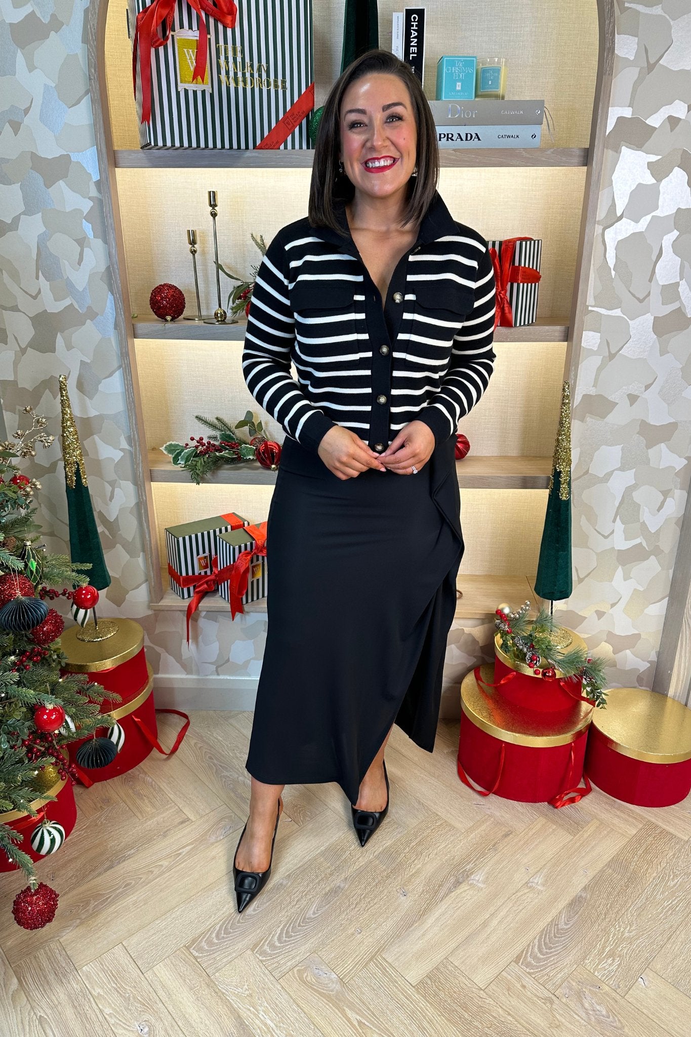 Pia Frill Side Midi Skirt In Black - The Walk in Wardrobe