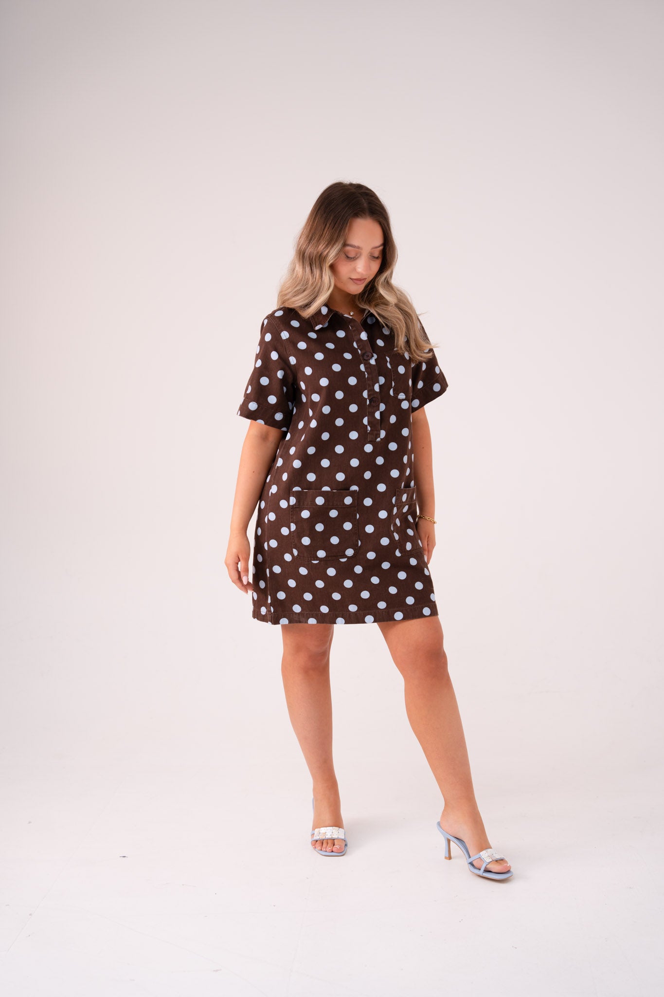 Kiera Spotted Denim T-Shirt Dress In Chocolate