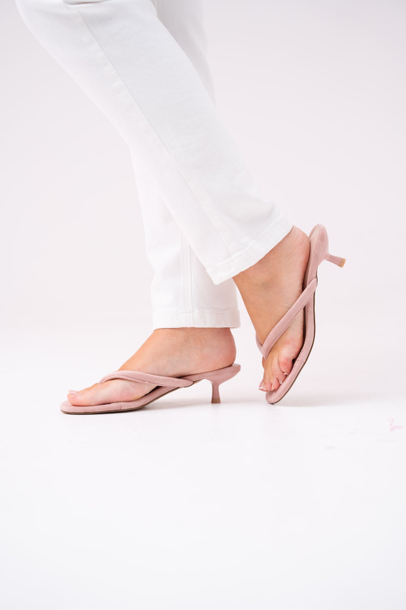 Izzy Toe Post Heeled Mule In Pink