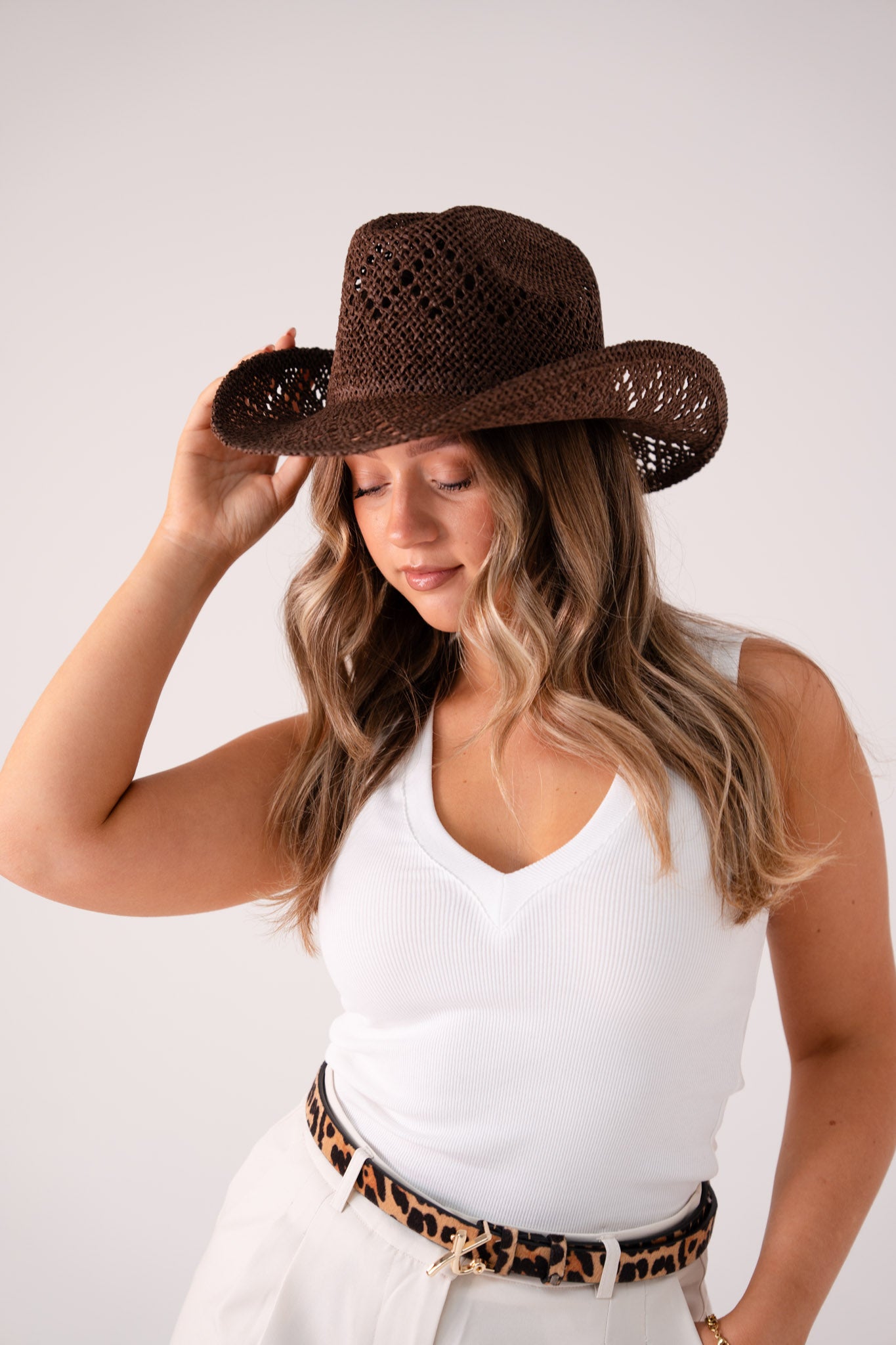 Cathy Woven Hat In Chocolate
