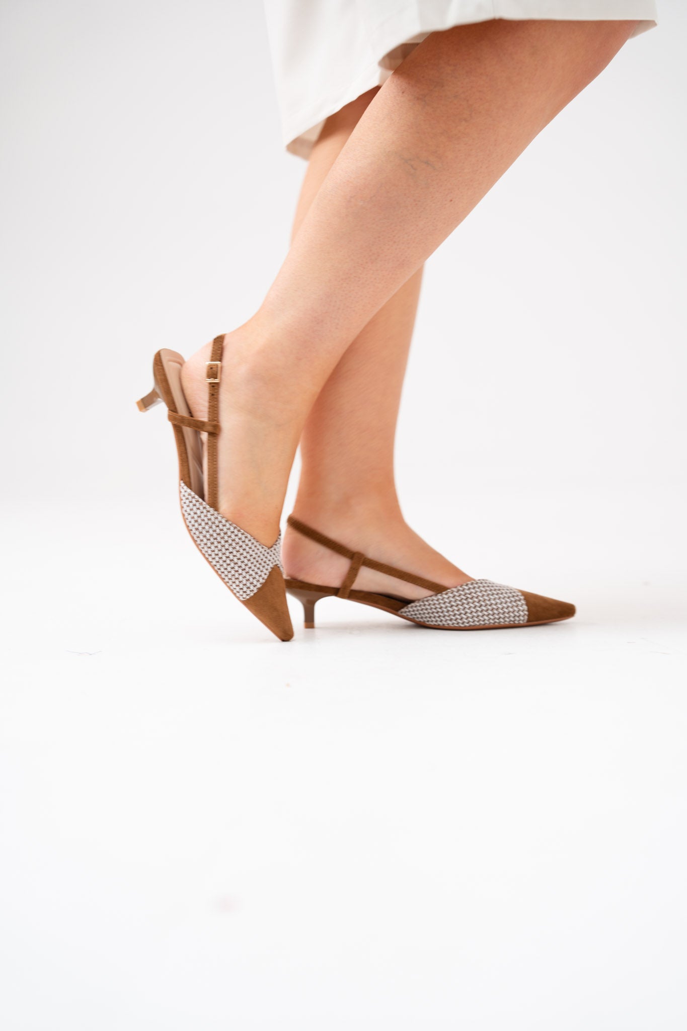 Izzy Woven Contrast Toe Slingback In Camel