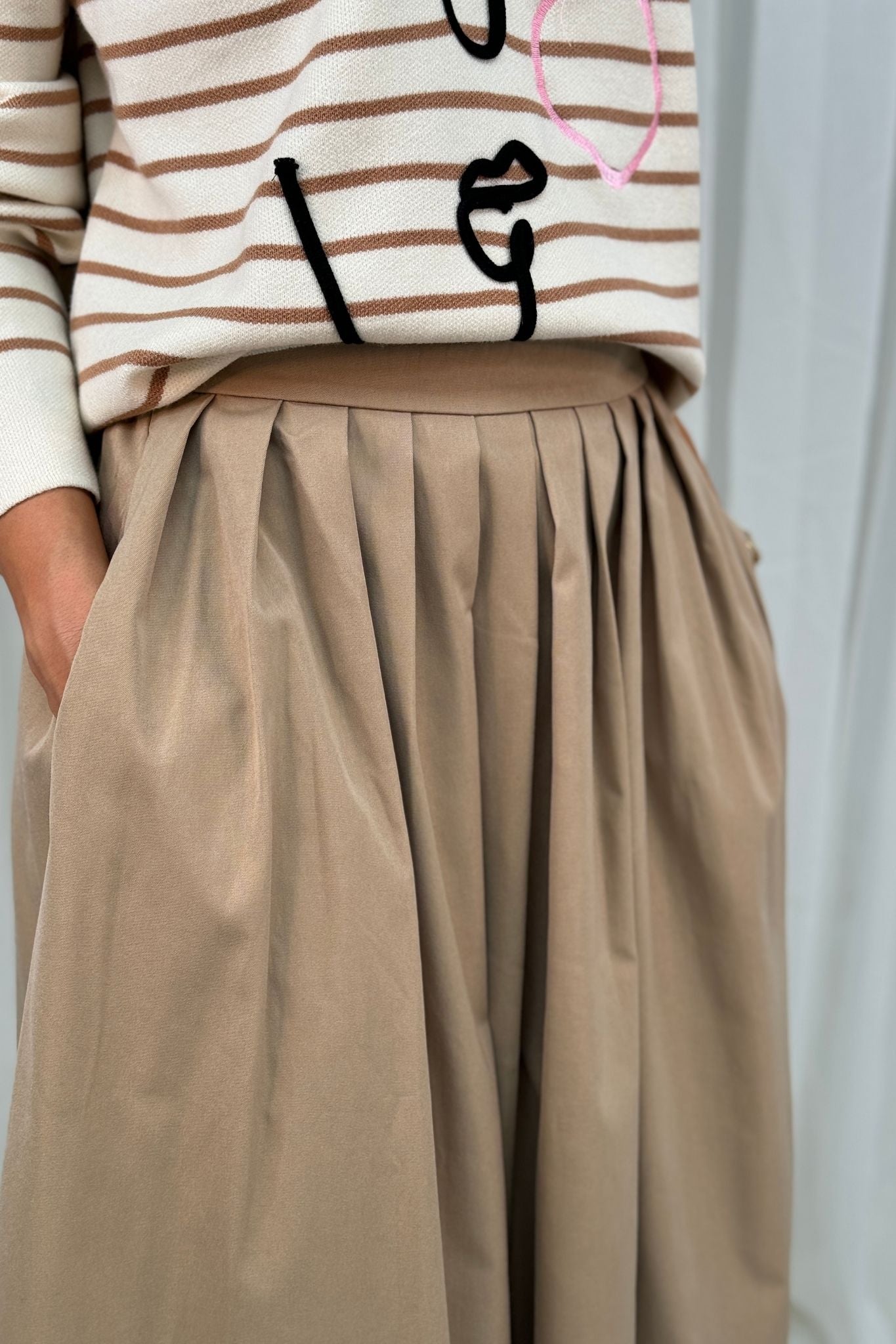 Elsa Puff Maxi Skirt In Camel