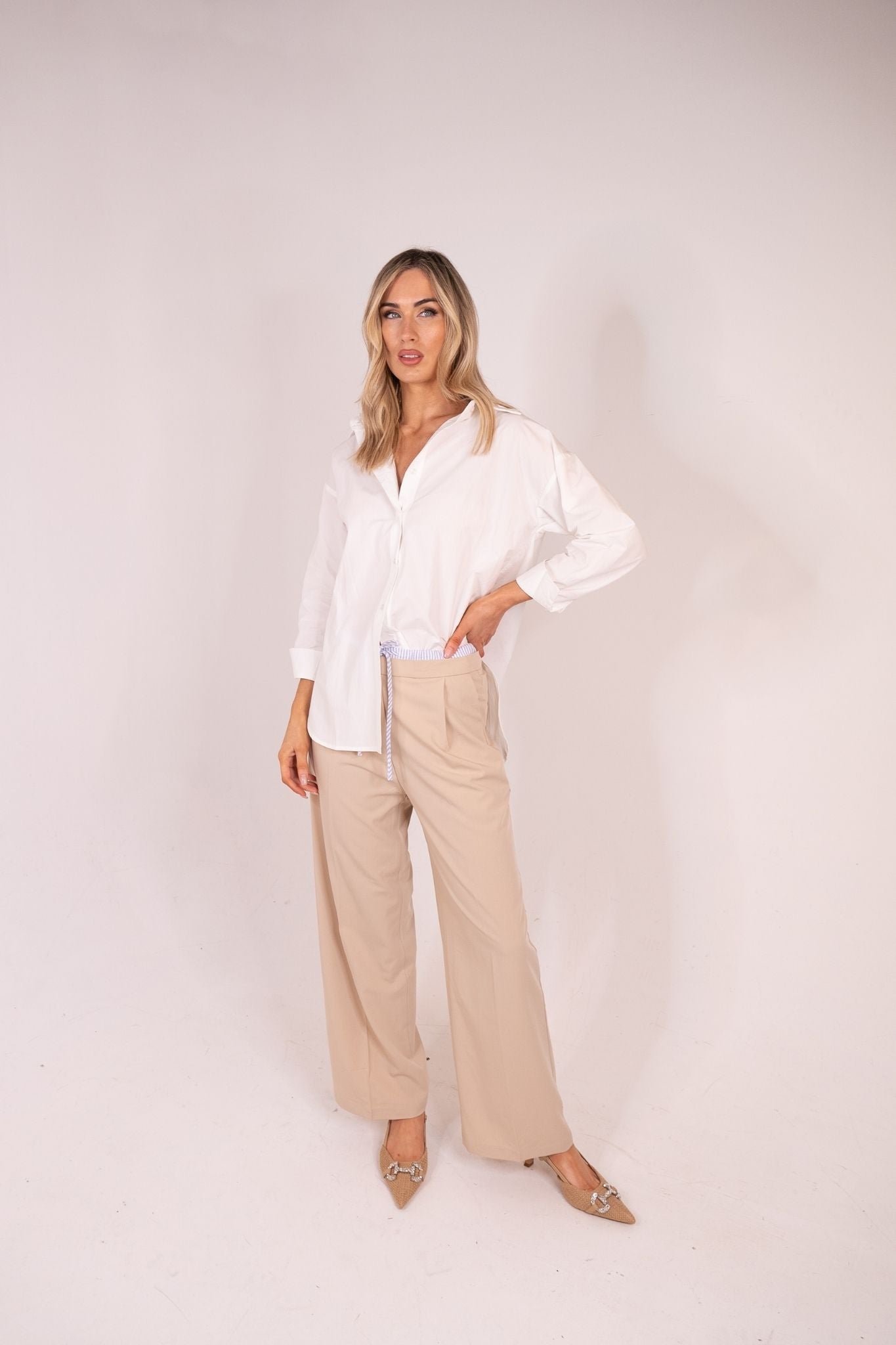 Millie Wide Leg Trousers In Neutral