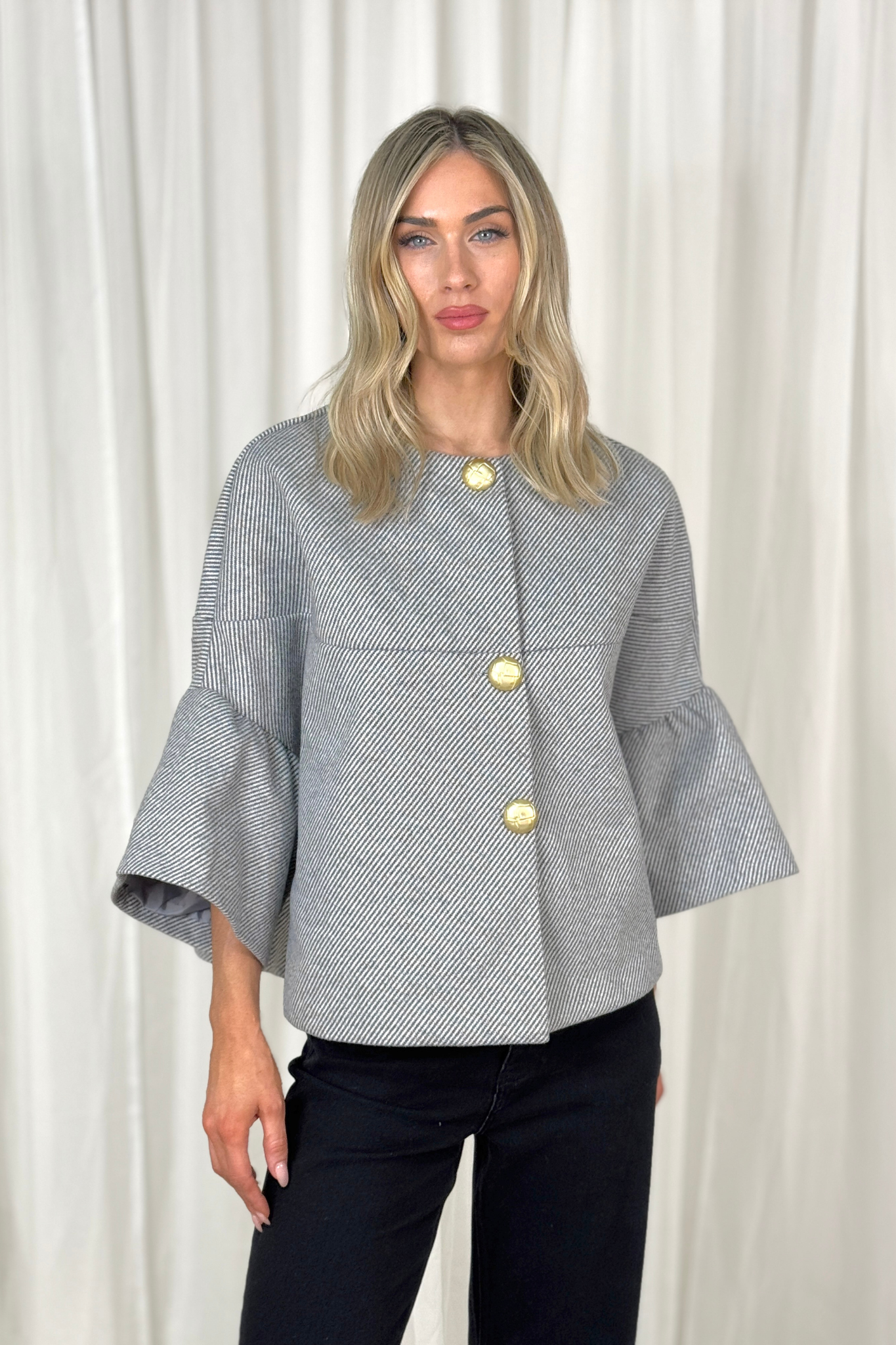 Indie Frill Sleeve Jacket In Grey