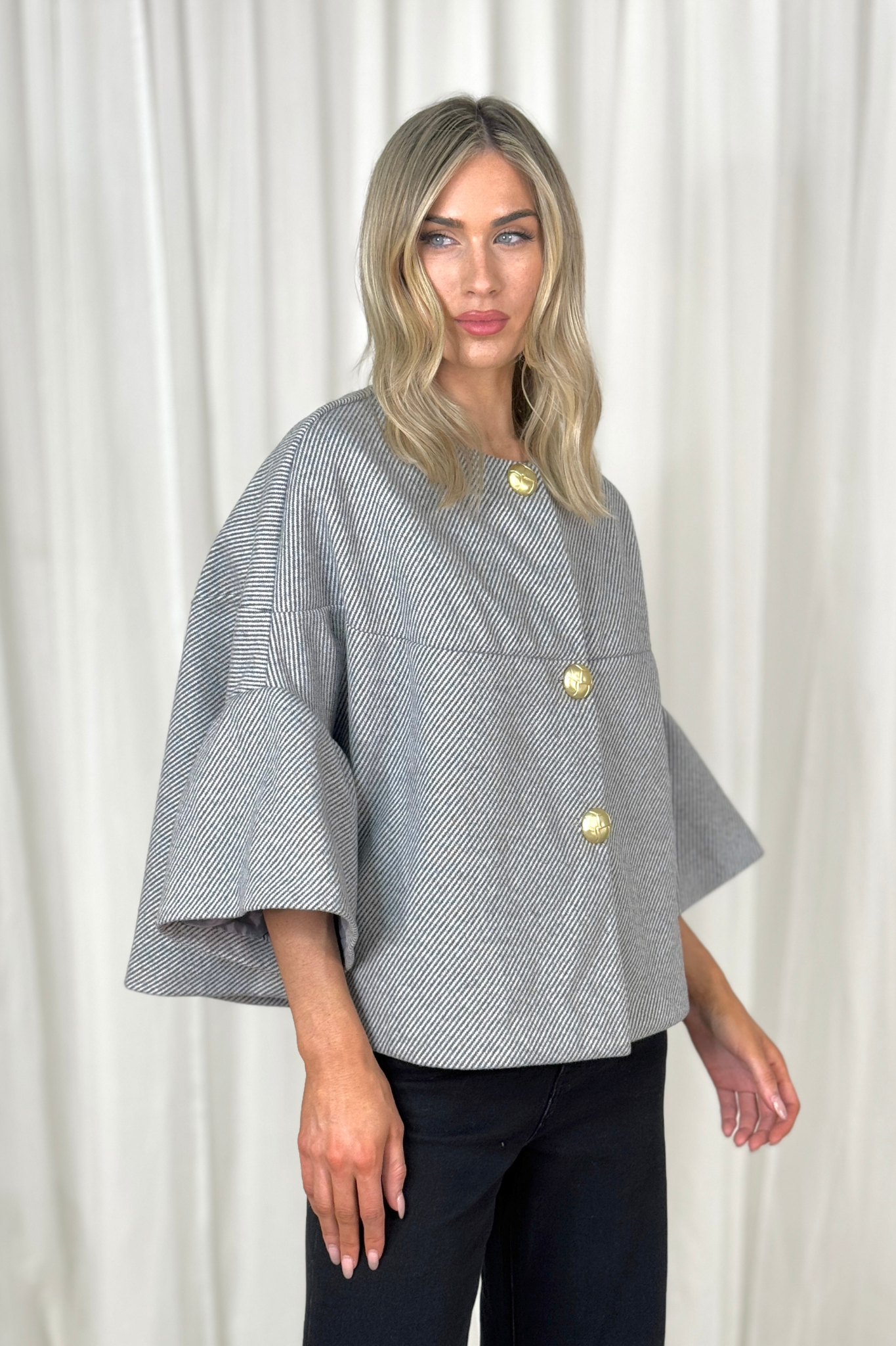 Indie Frill Sleeve Jacket In Grey