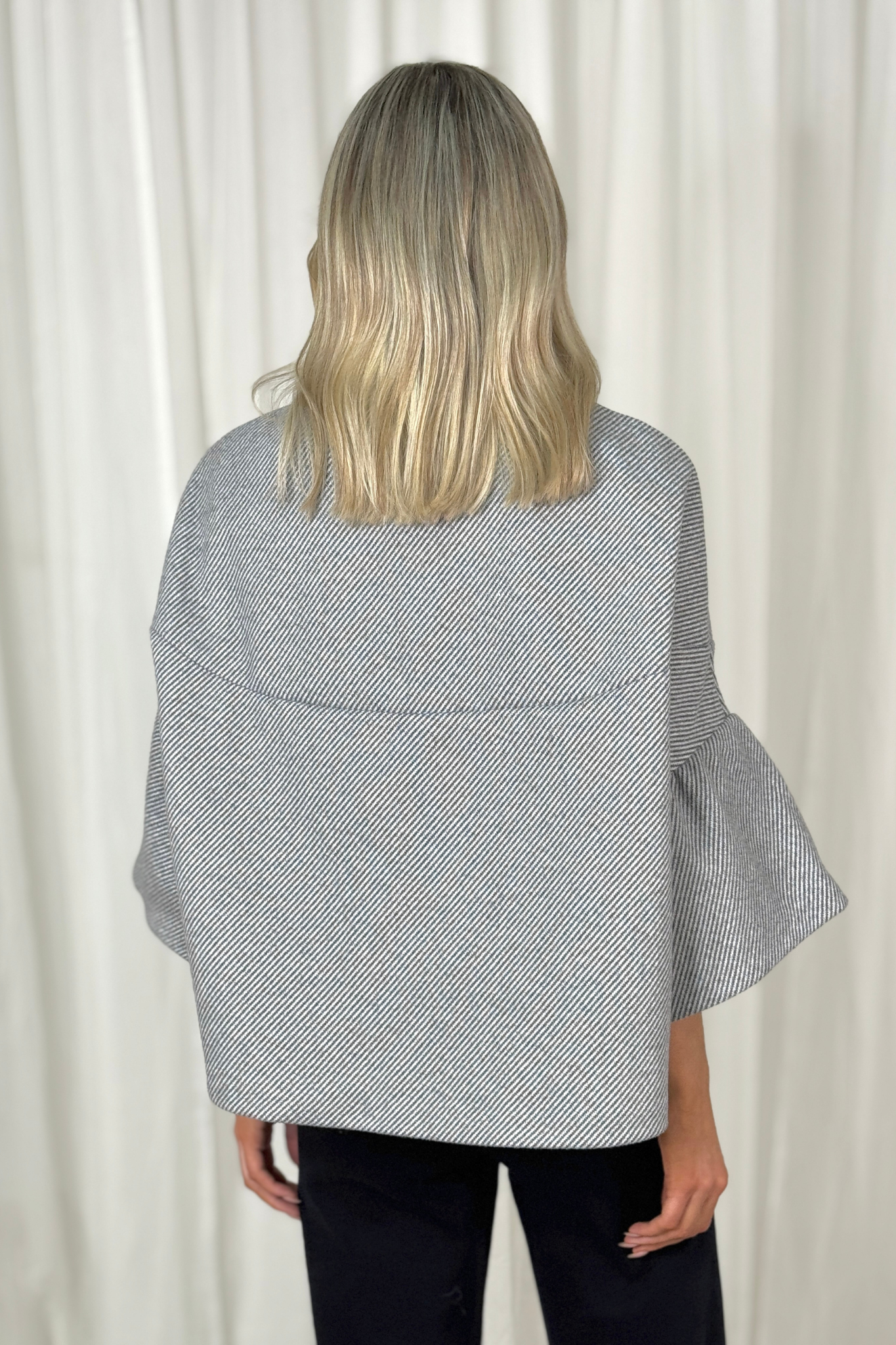 Indie Frill Sleeve Jacket In Grey