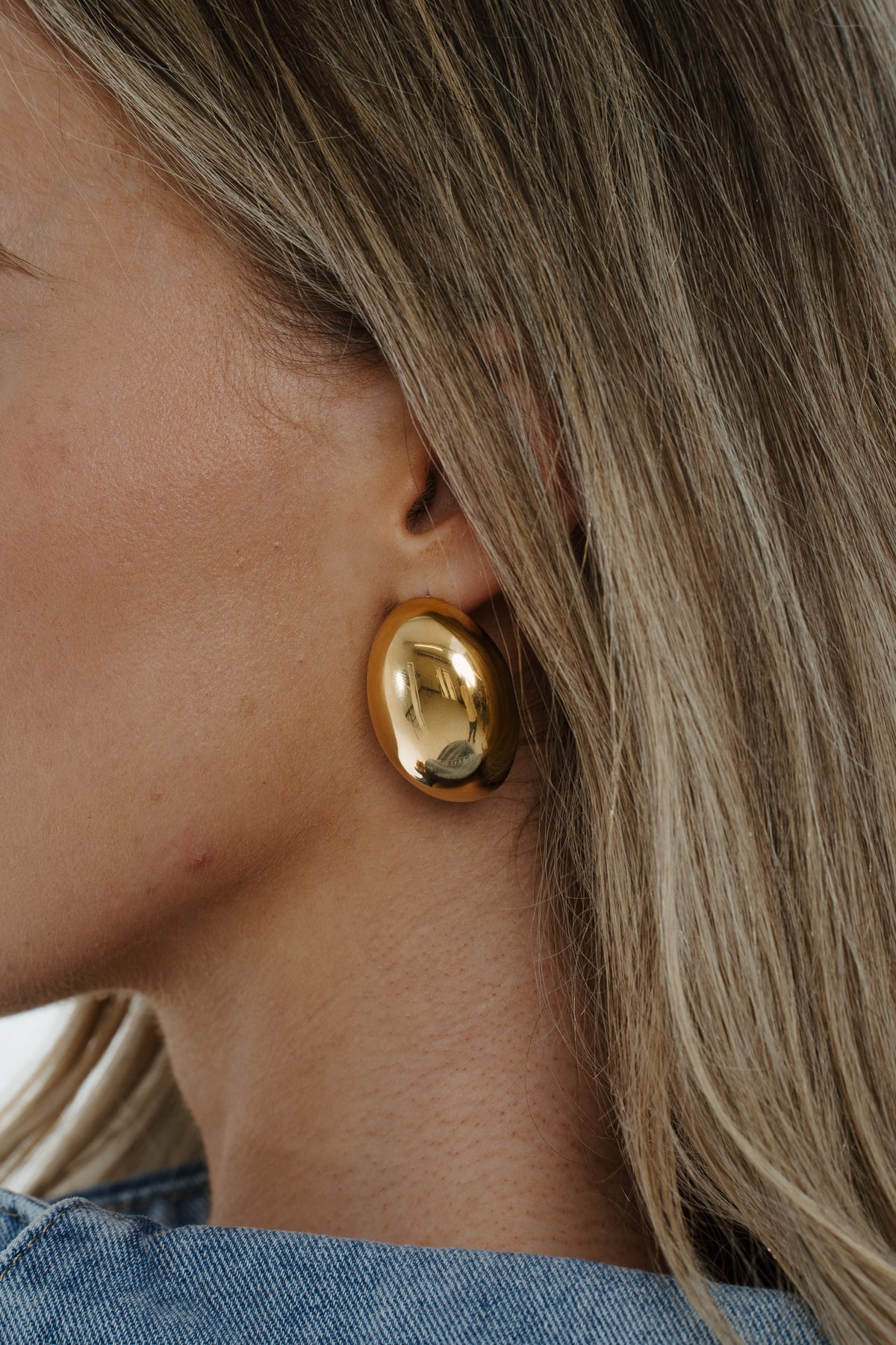 Mona Circle Earrings In Gold