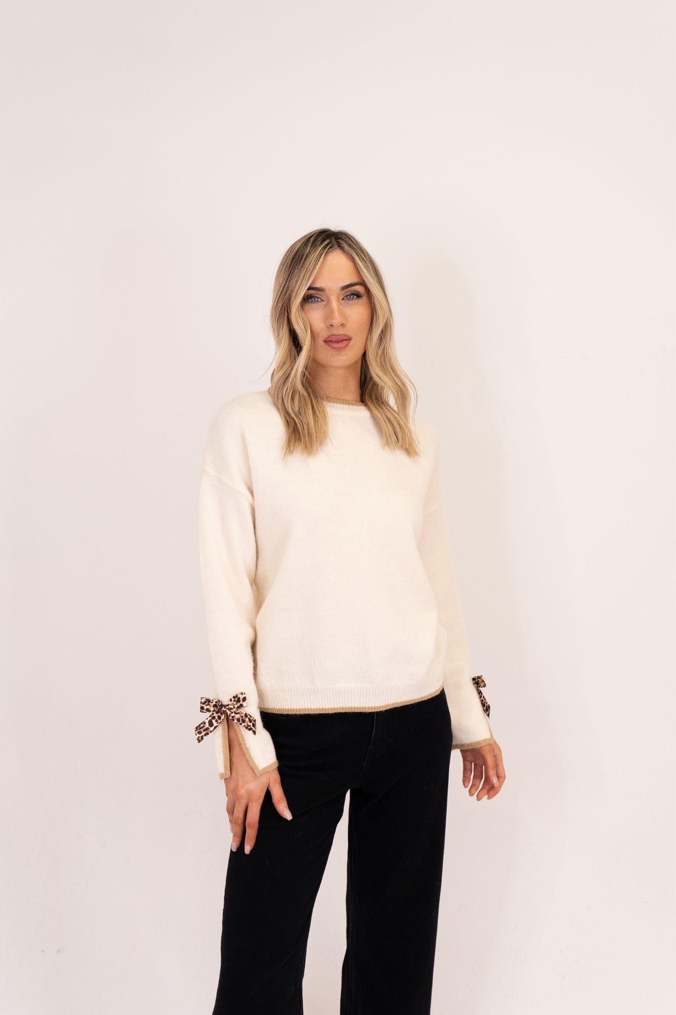 Kendra Leopard Bow Cuff Jumper In Cream