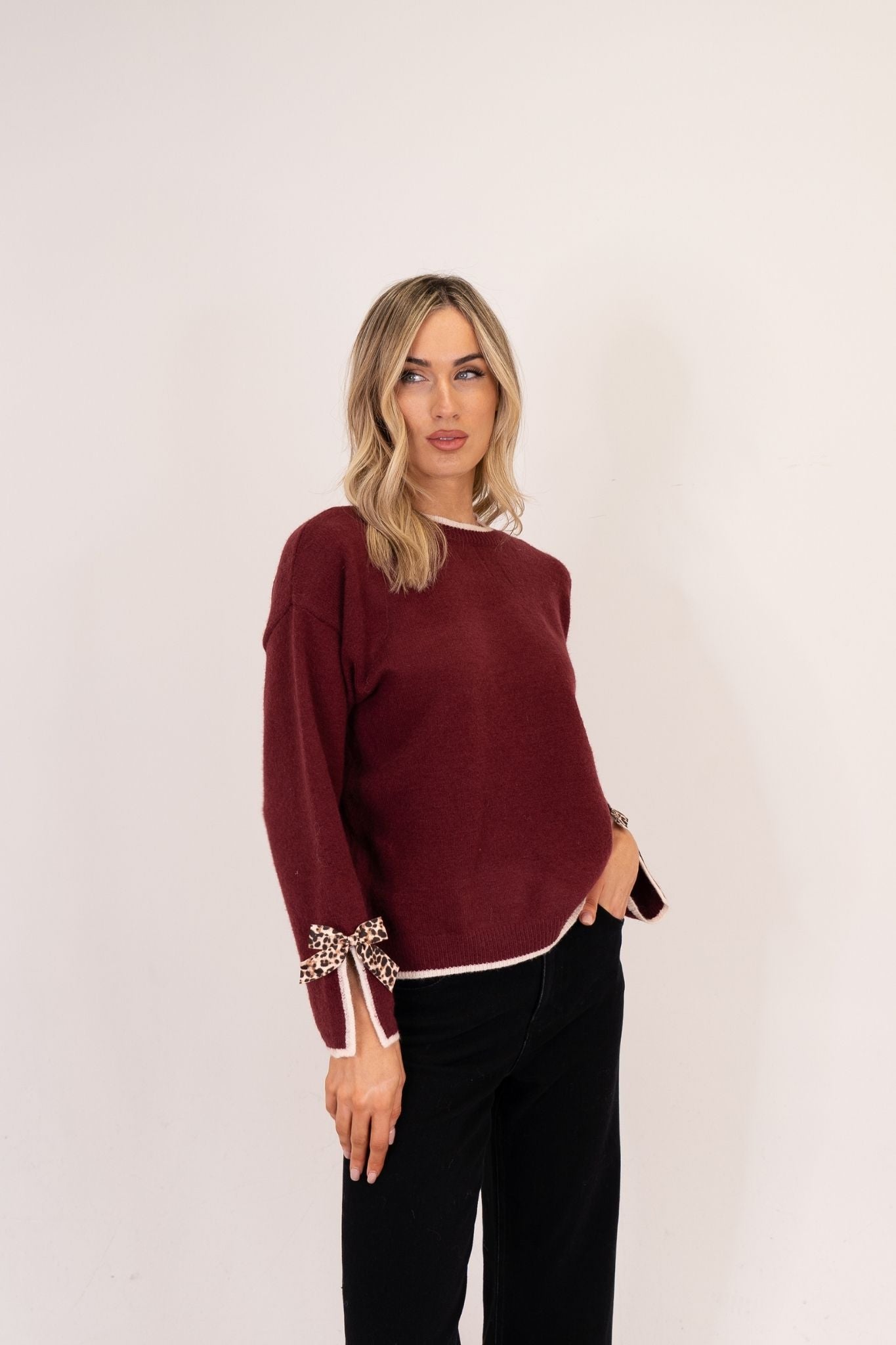 Kendra Leopard Bow Cuff Jumper In Bordeaux