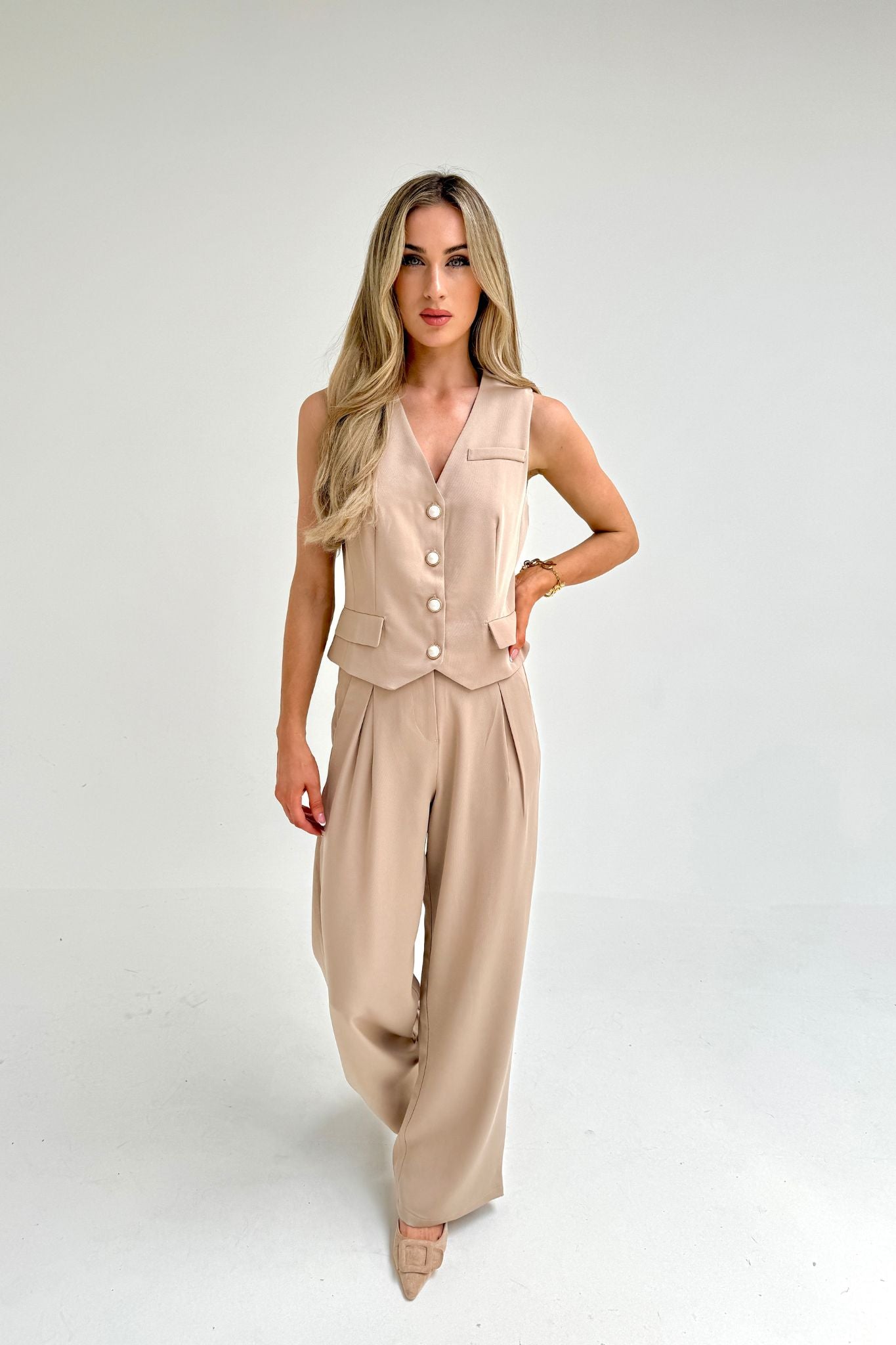 Love Laura Forever Trouser In Neutral