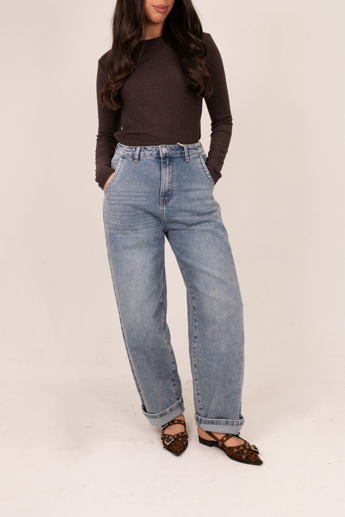 Freya Slouch Balloon Jeans In Light Wash