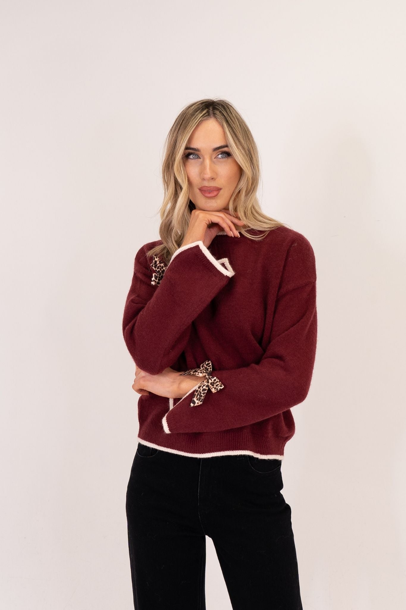 Kendra Leopard Bow Cuff Jumper In Bordeaux