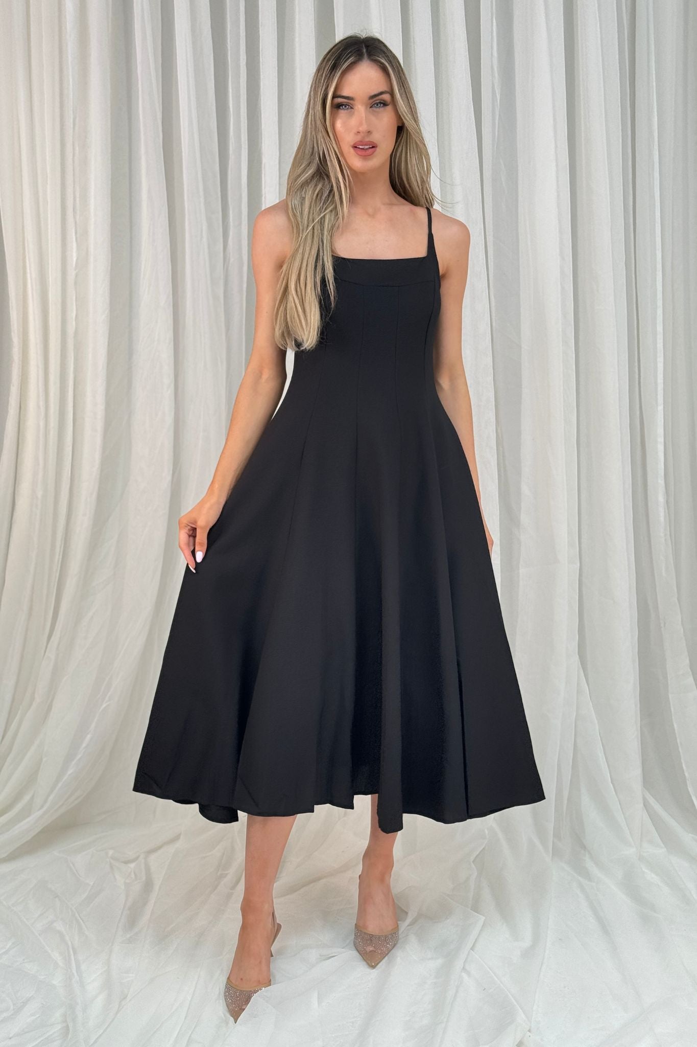 Jane Pleat Front Dress In Black