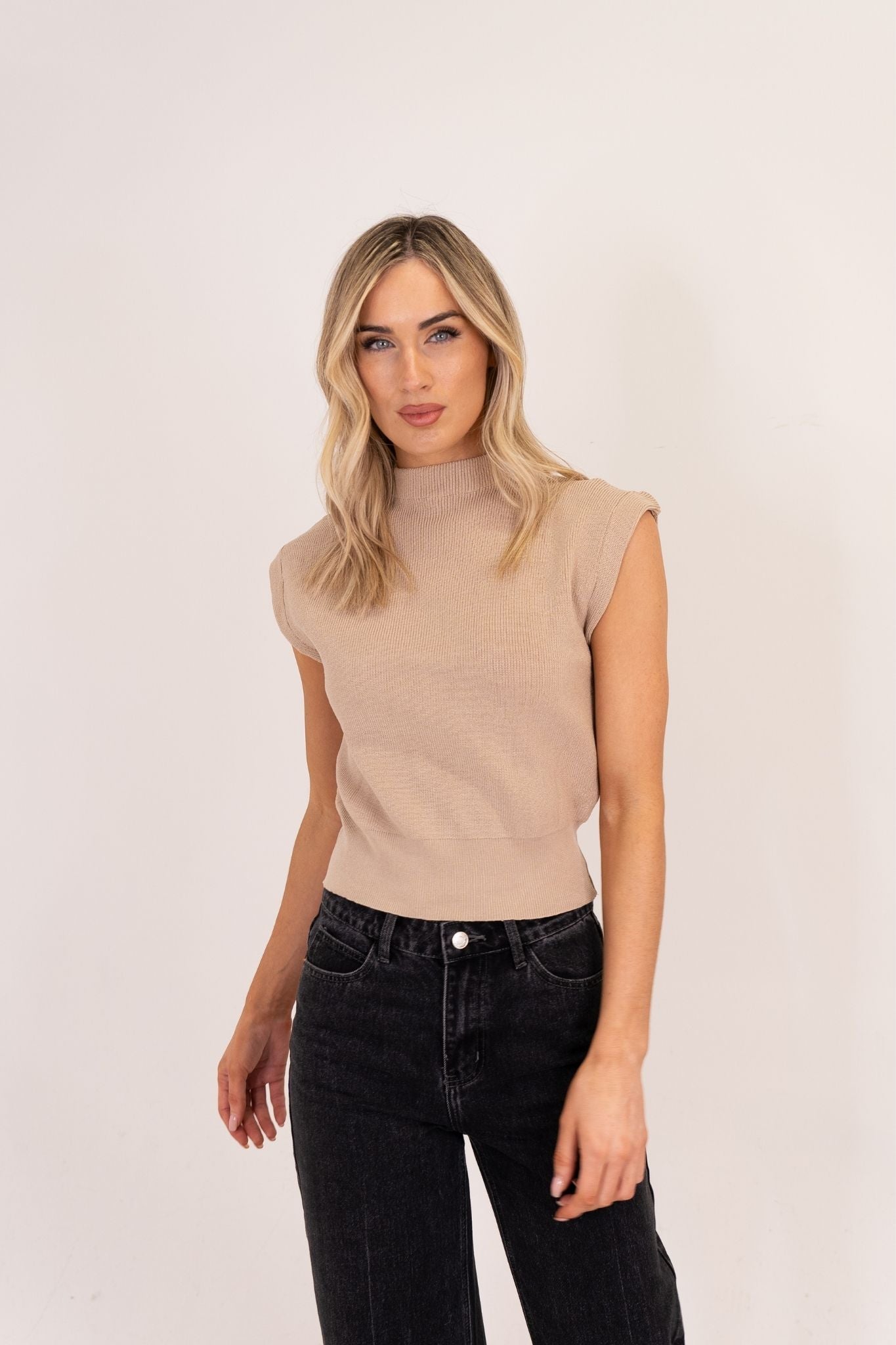 Lila Sleeveless Knit In Taupe