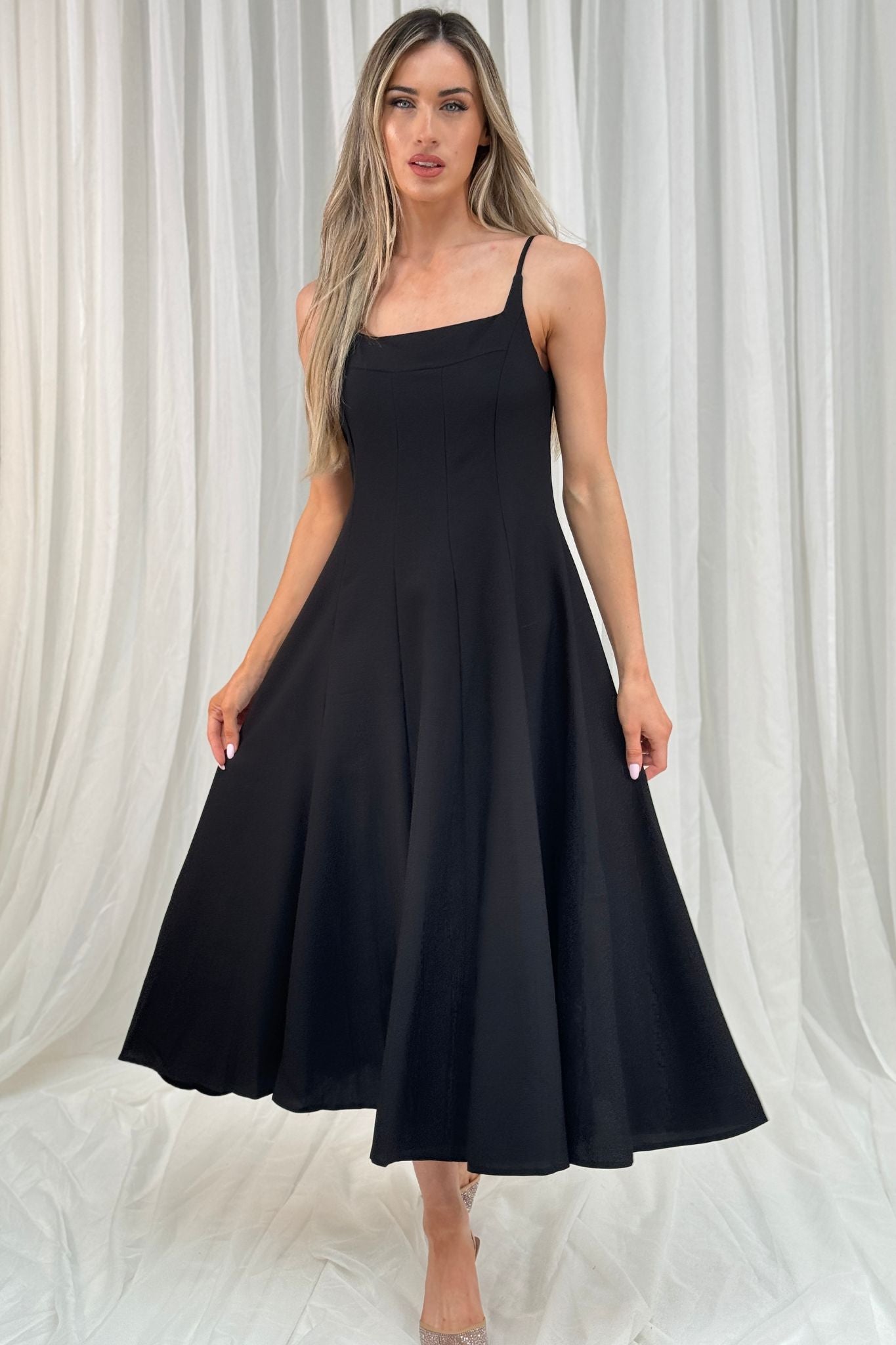 Jane Pleat Front Dress In Black