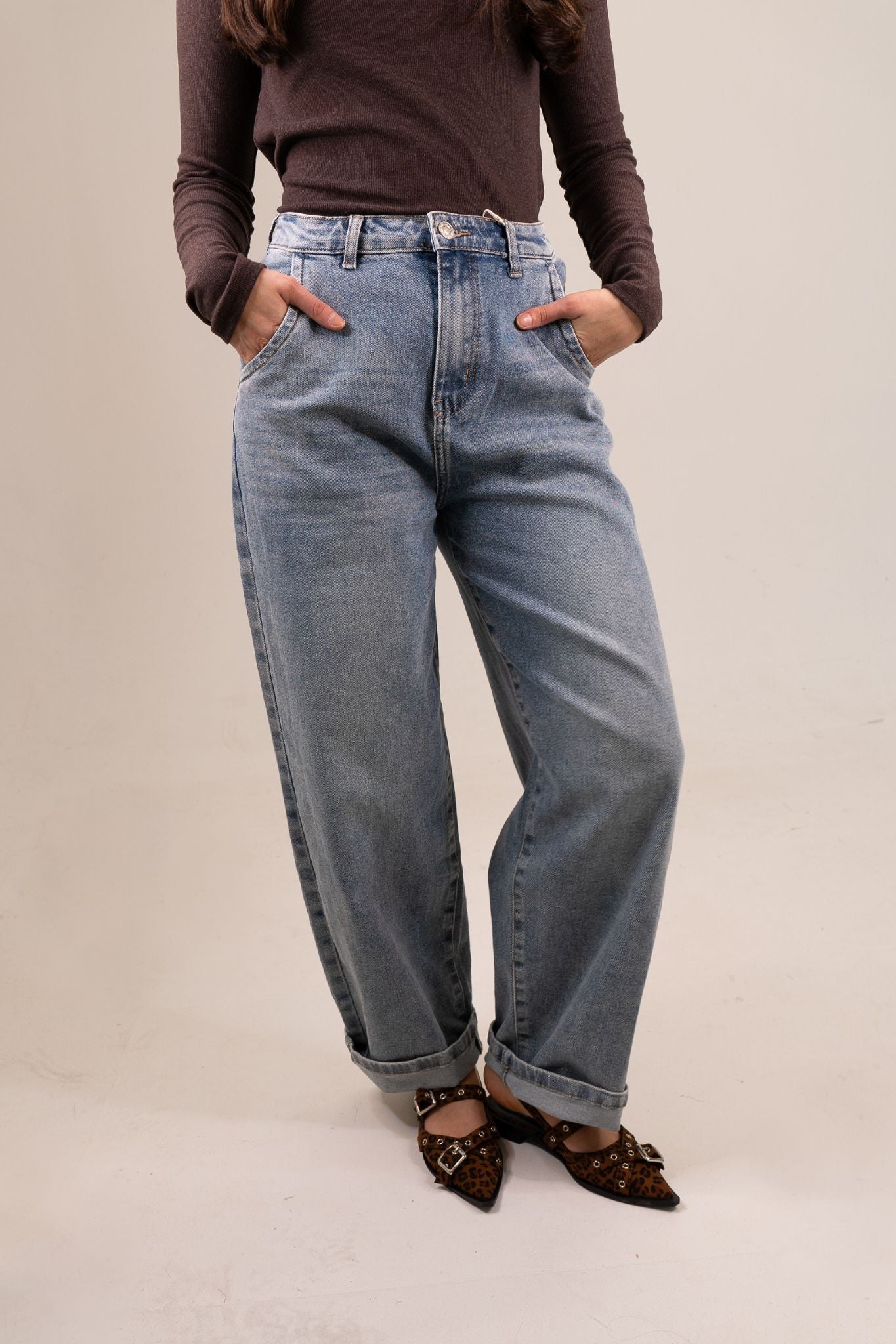 Freya Slouch Balloon Jeans In Light Wash