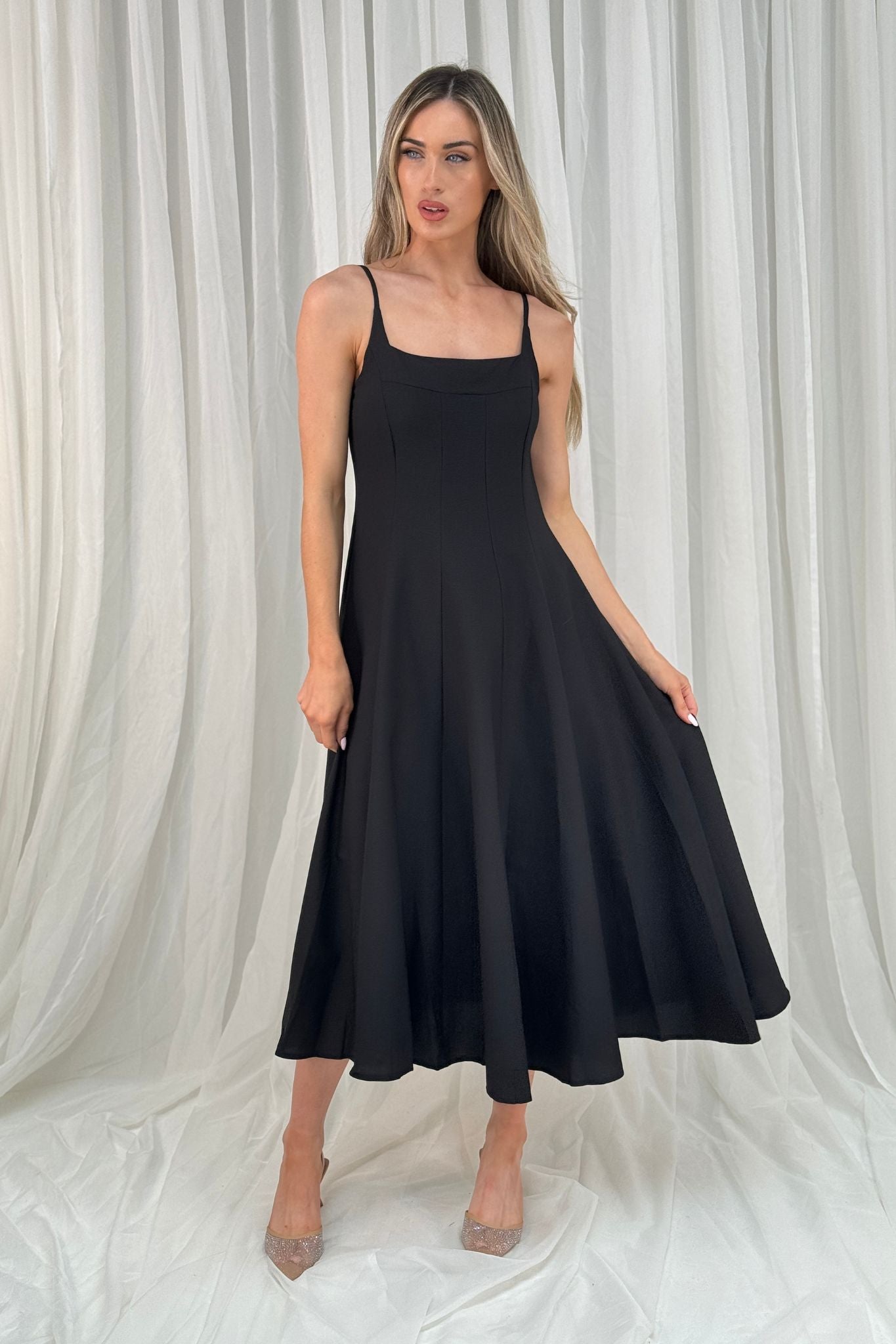 Jane Pleat Front Dress In Black