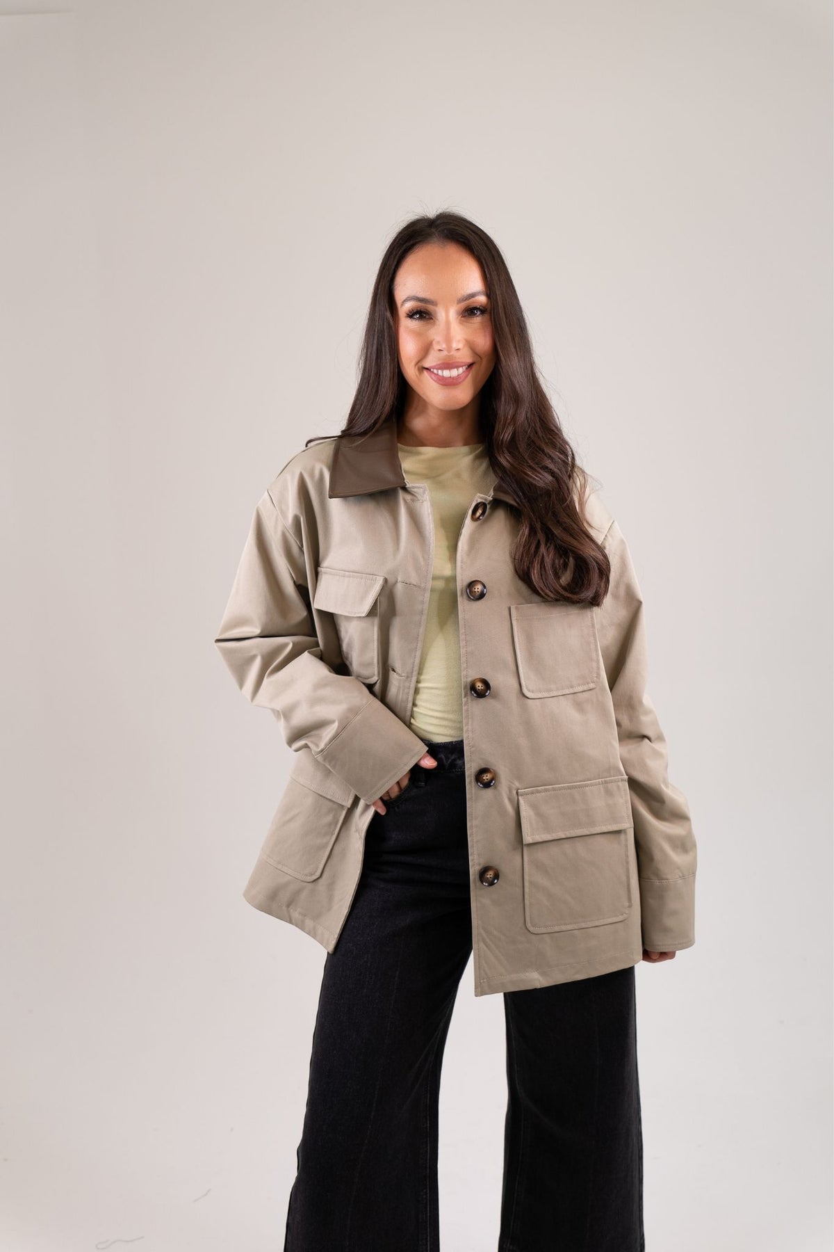 Caitlyn Contrast Detail Coat In Khaki