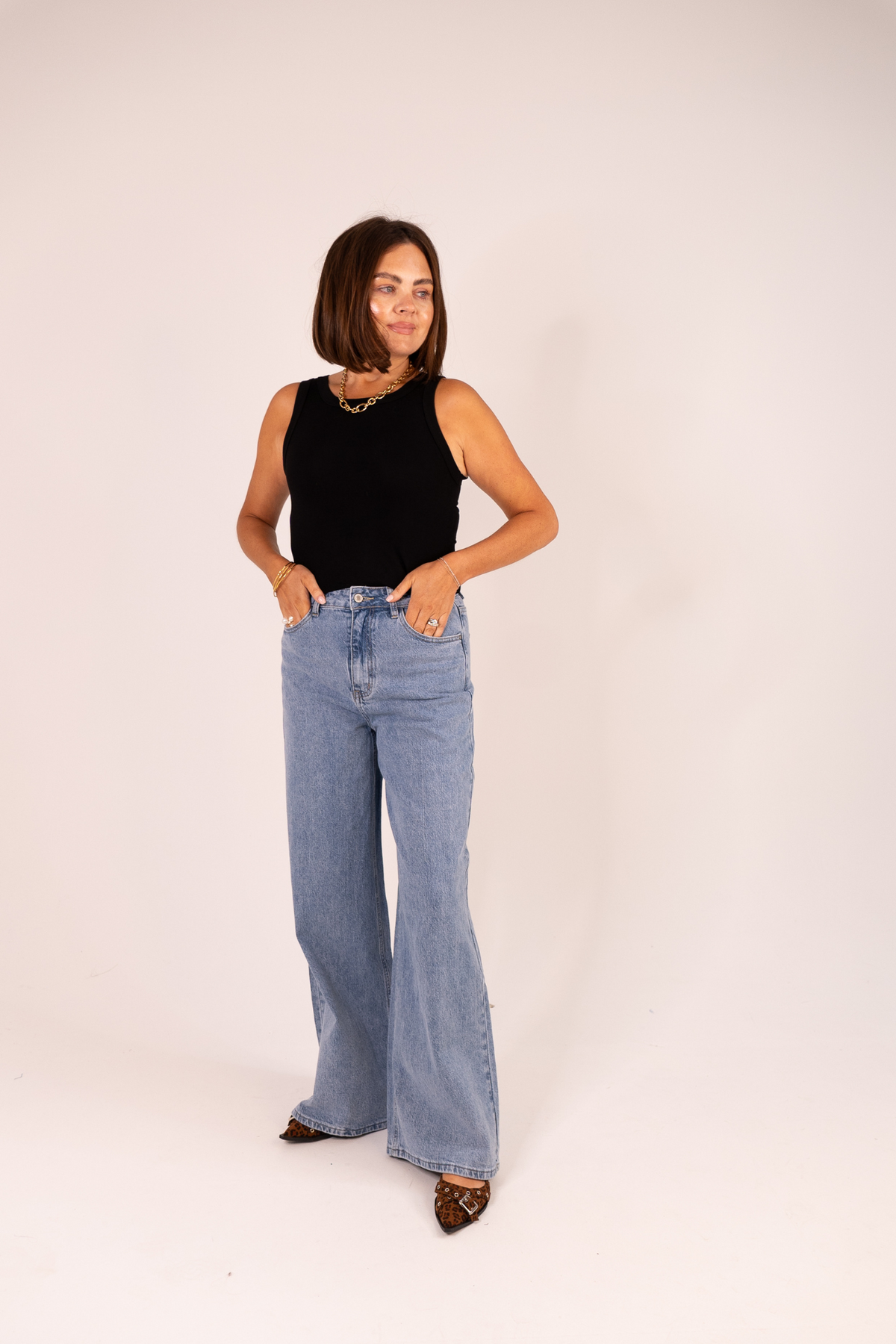 Love Laura Wide Leg Jeans In Light Wash