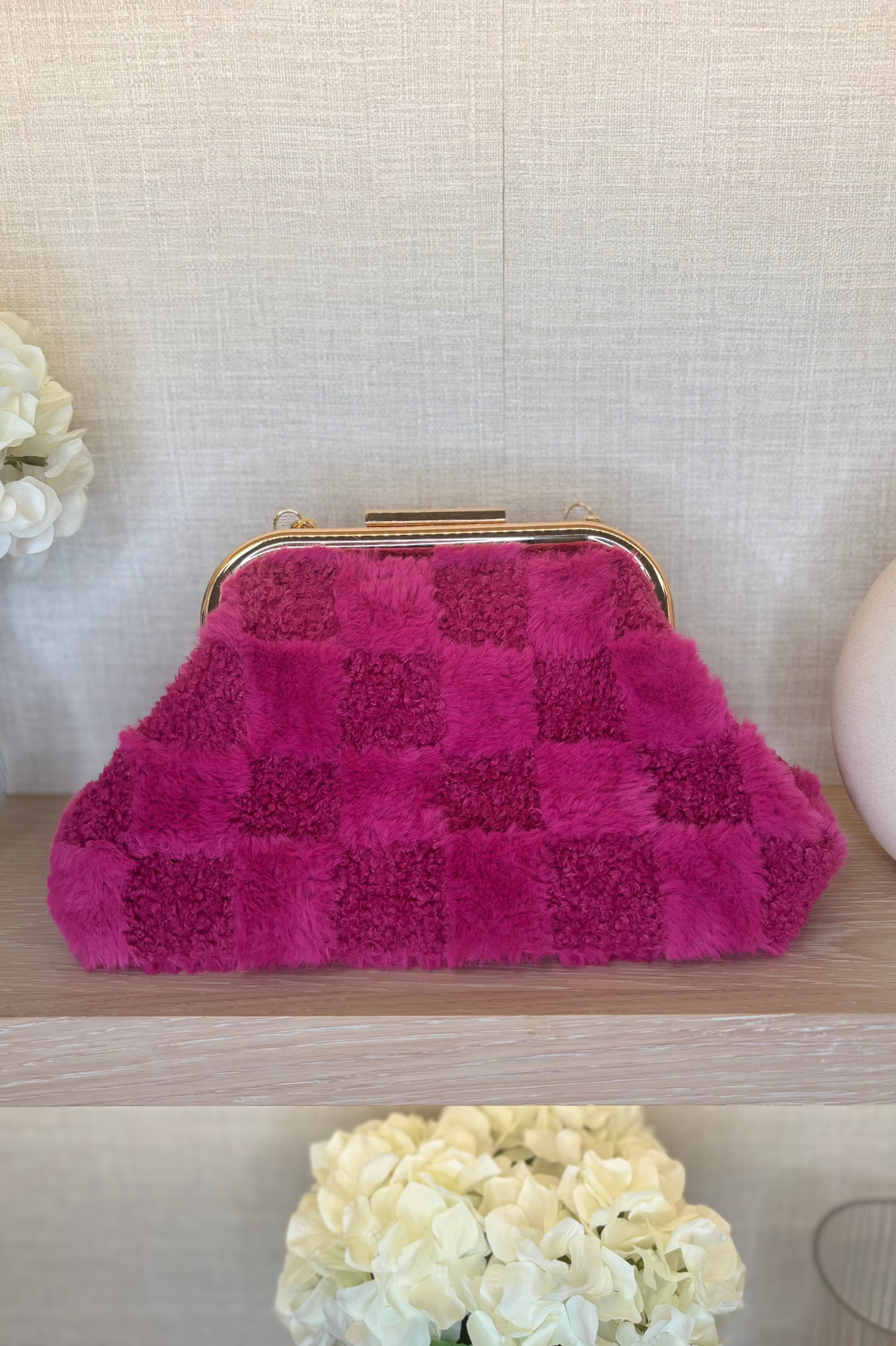 Polly Faux Fur Clutch Bag In Pink