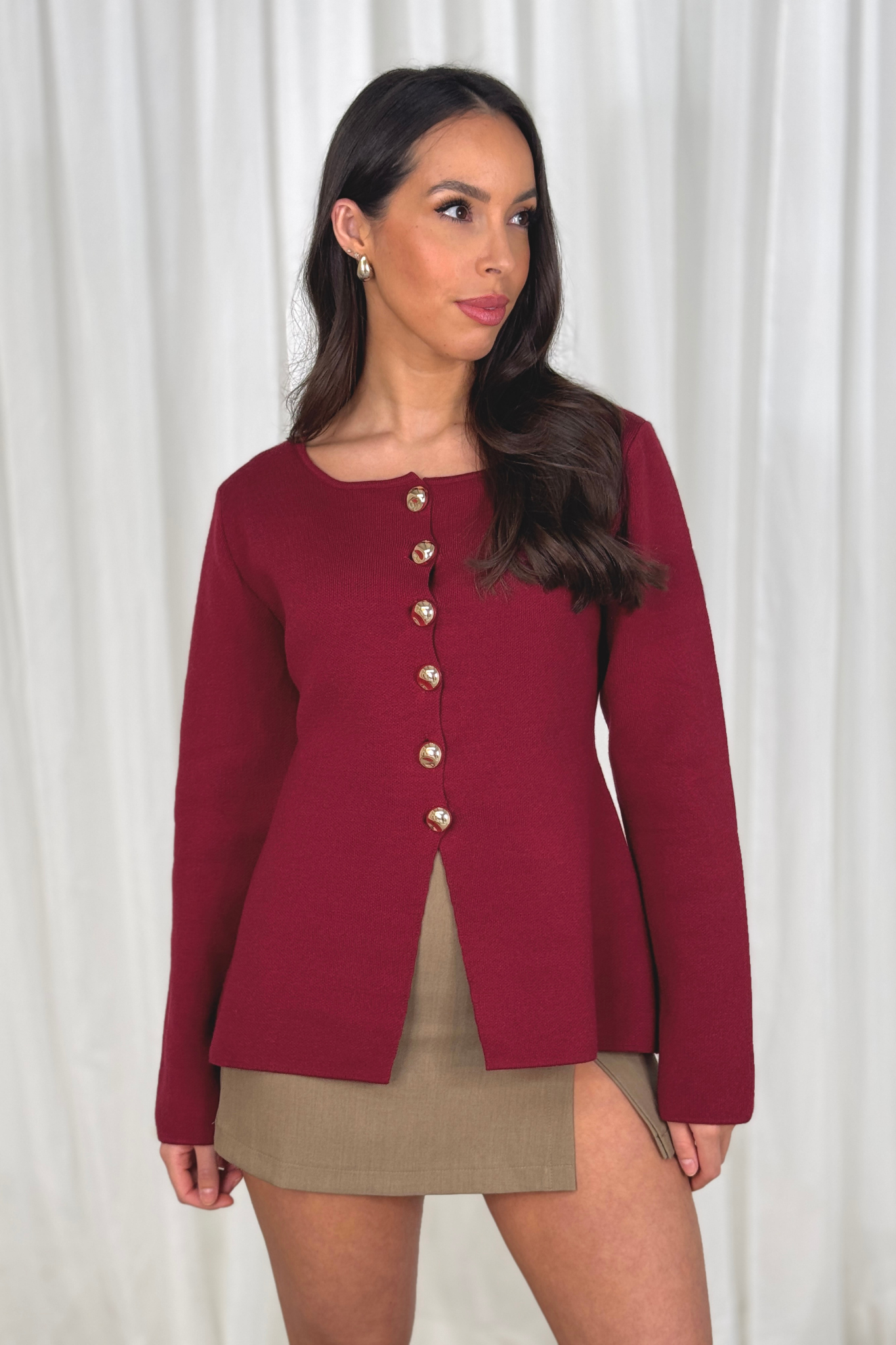 Kendra Split Hem Cardigan In Bordeaux