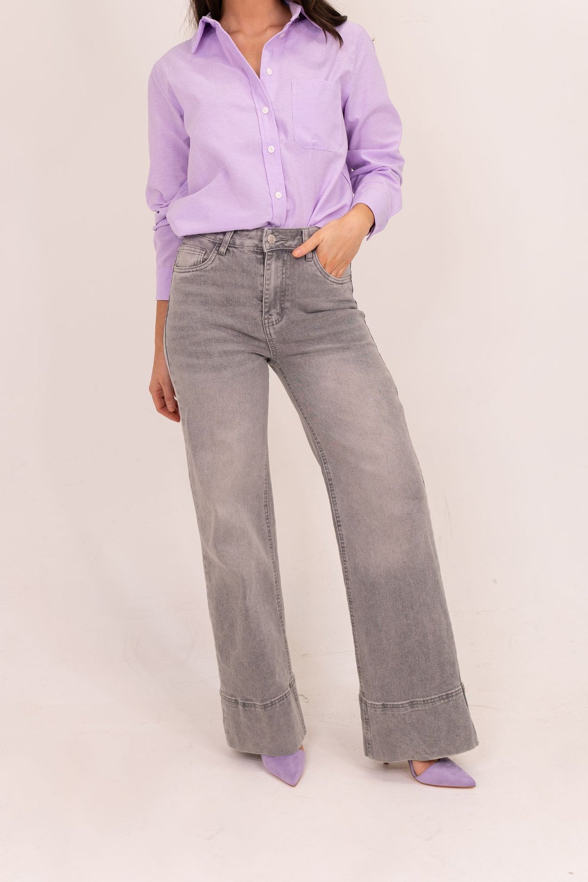 Kitty Wide Hem Jeans In Grey