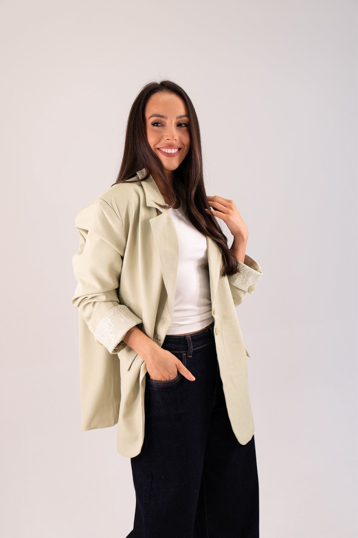 Willow Contrast Cuff Blazer In Mint