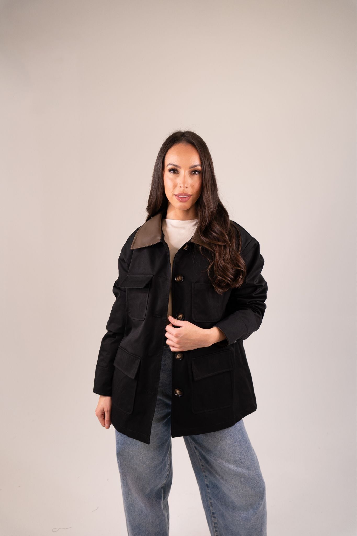 Caitlyn Contrast Detail Coat In Black