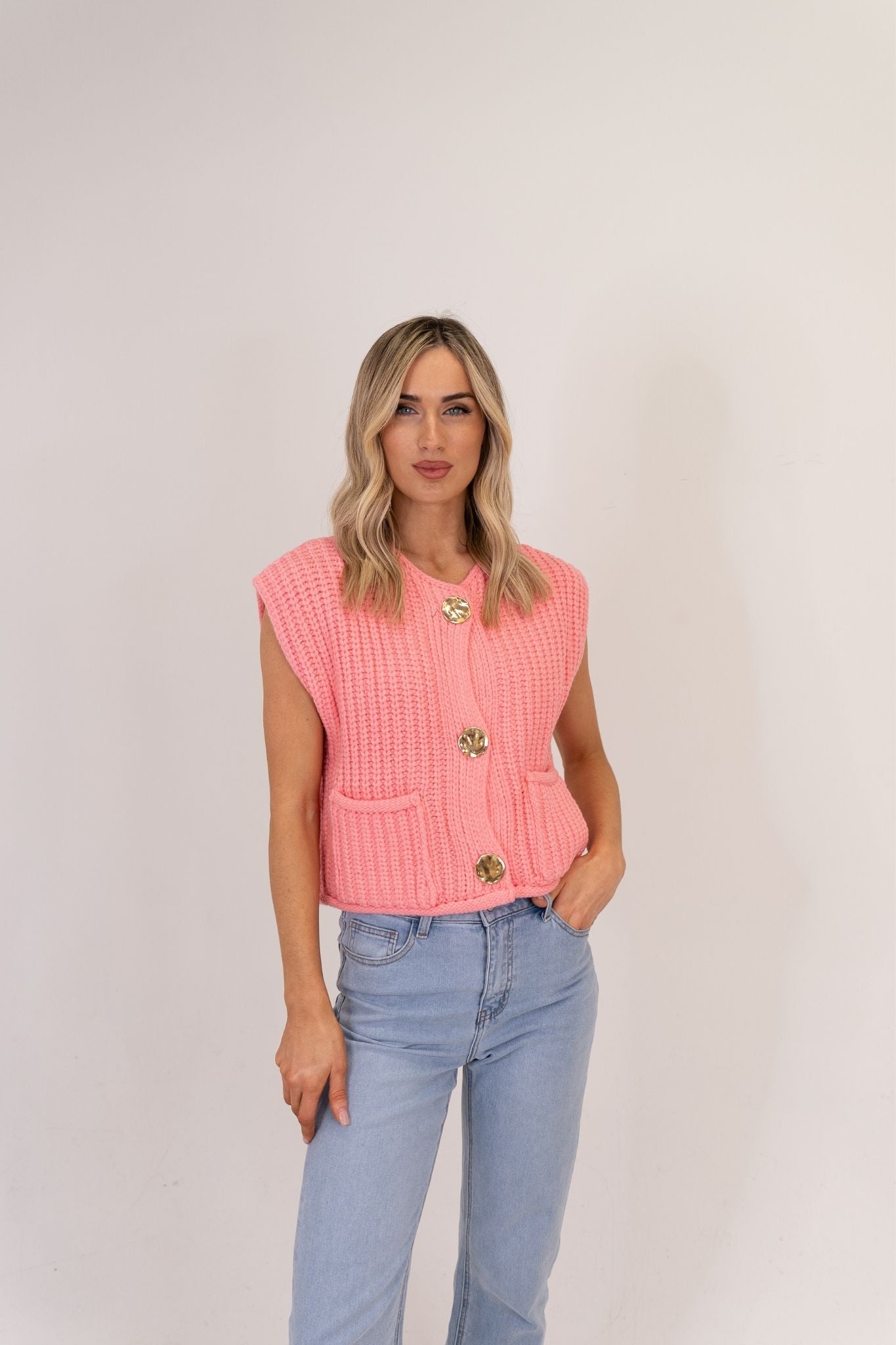 Kendra Sleeveless Ribbed Cardigan In Rose Pink