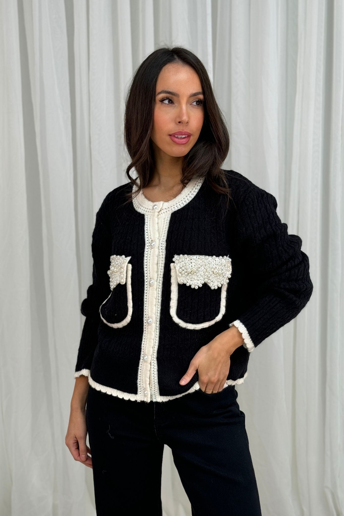 Flynn Contrast Trim Cardigan In Black