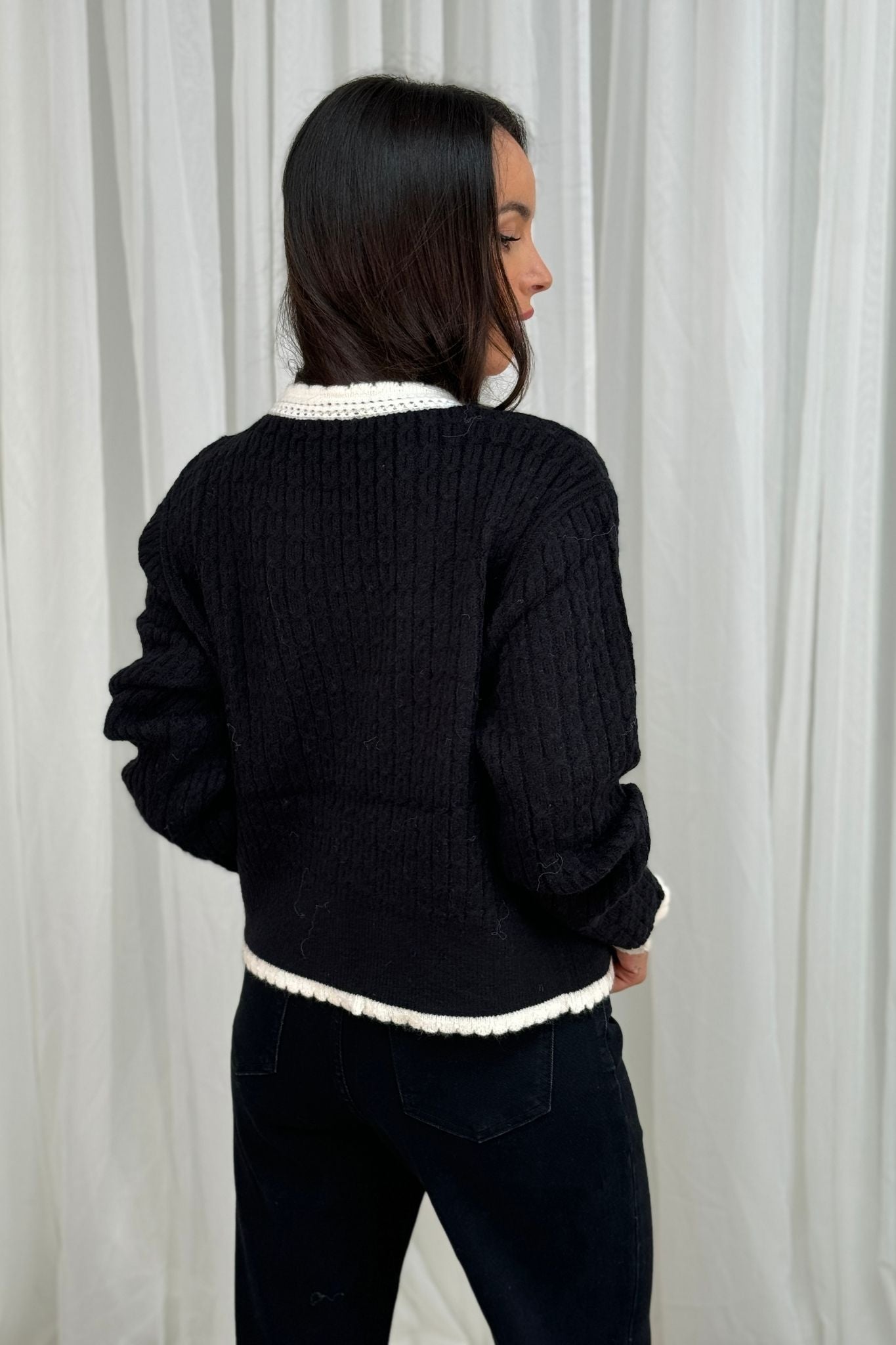 Flynn Contrast Trim Cardigan In Black