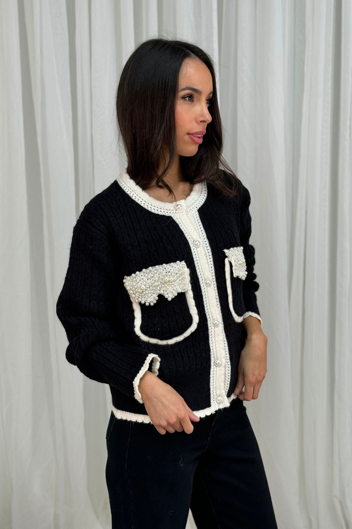 Flynn Contrast Trim Cardigan In Black