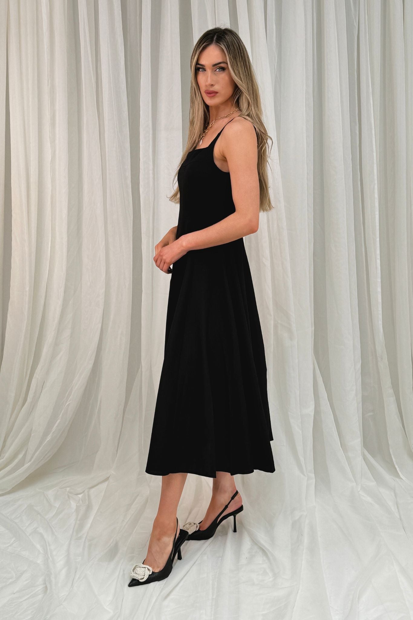 Jane Pleat Front Dress In Black