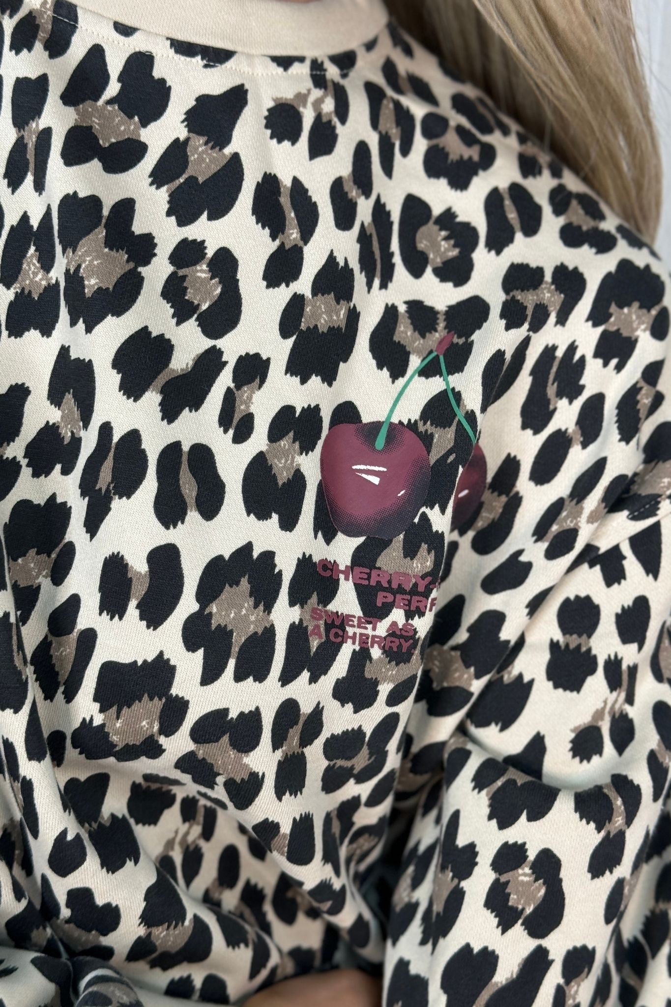 Melanie Leopard Print Sweatshirt In Neutral