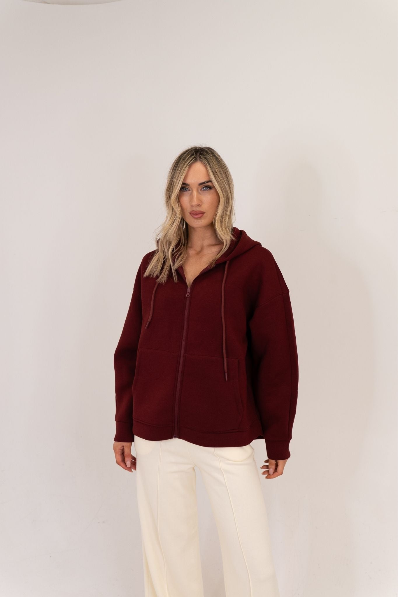 Taylor Zip Up Hoodie In Bordeaux