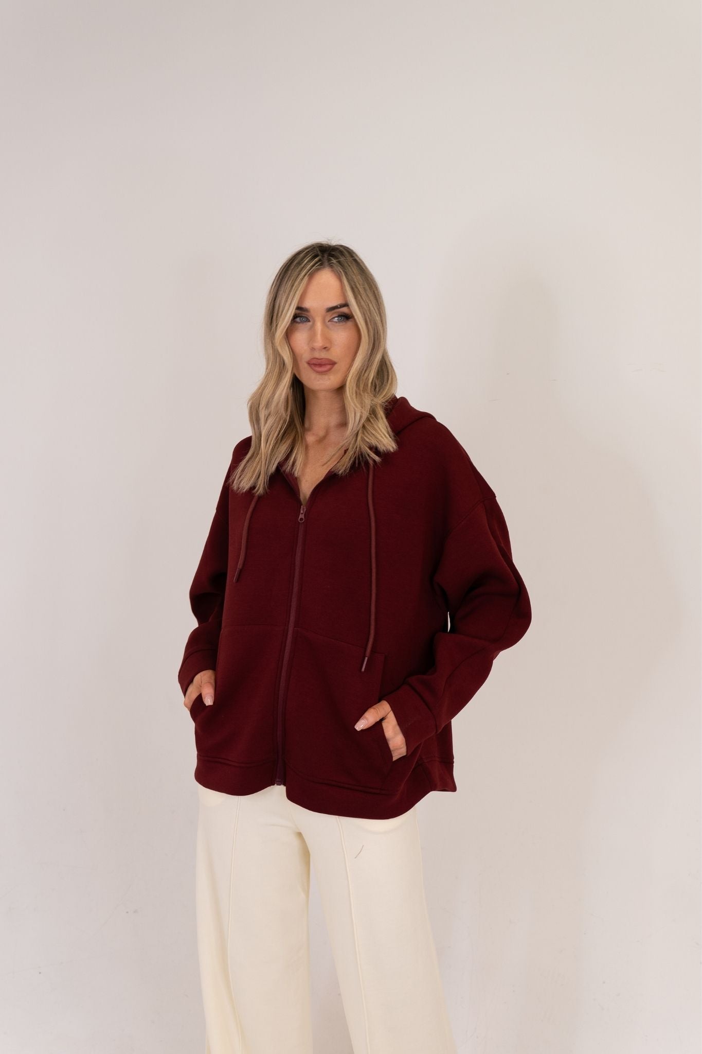 Taylor Zip Up Hoodie In Bordeaux