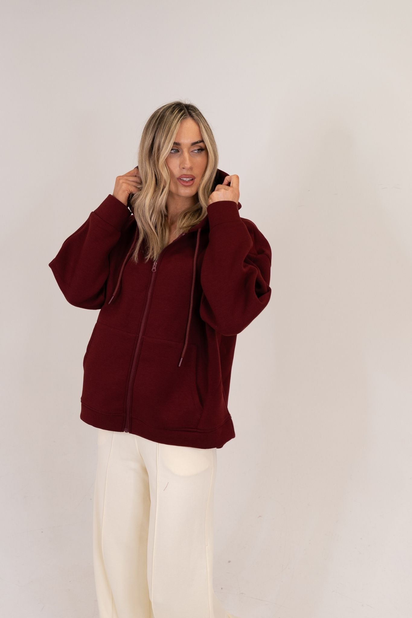 Taylor Zip Up Hoodie In Bordeaux