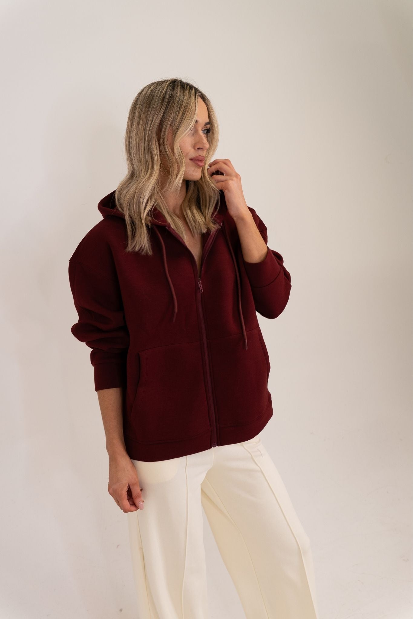 Taylor Zip Up Hoodie In Bordeaux