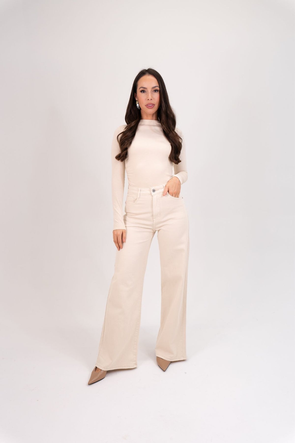 Lynne Wide Leg Jeans In Cream