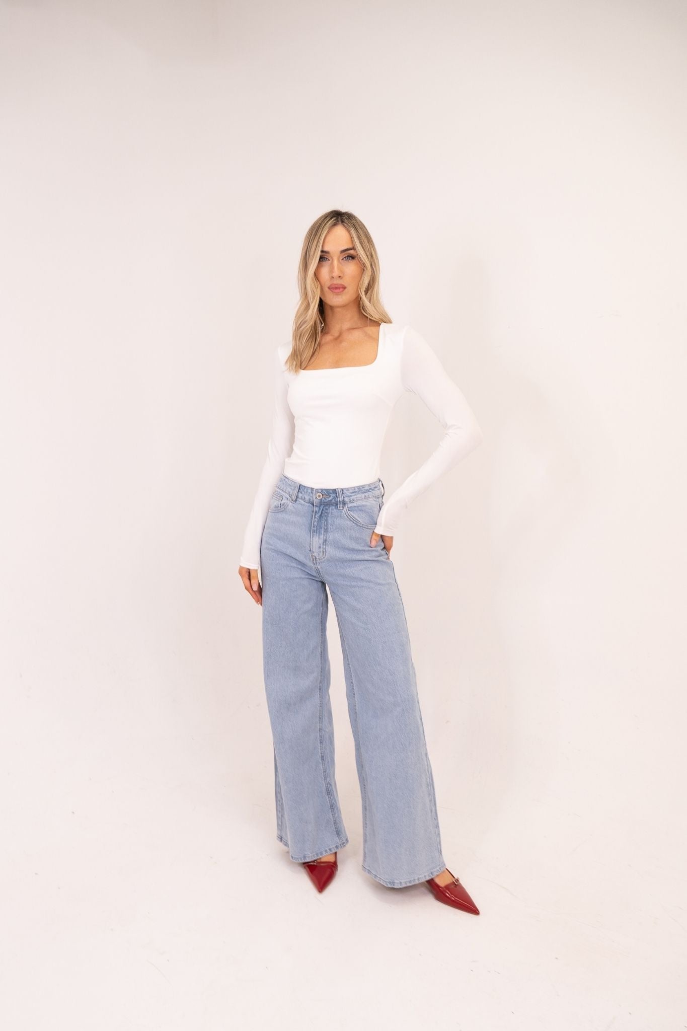 Lynne Wide Leg Jeans In Light Denim