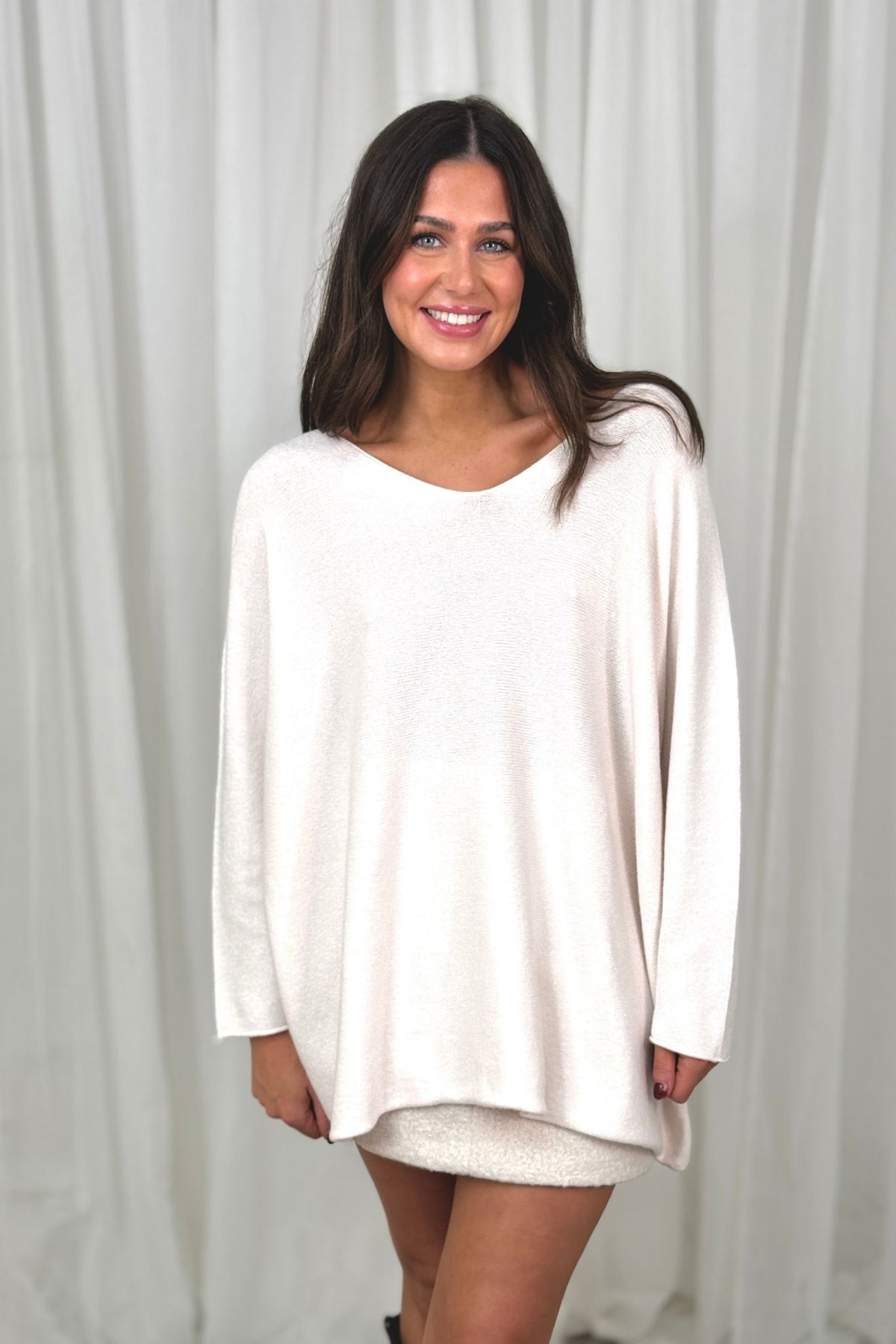 Amber V-Neck Jumper In White