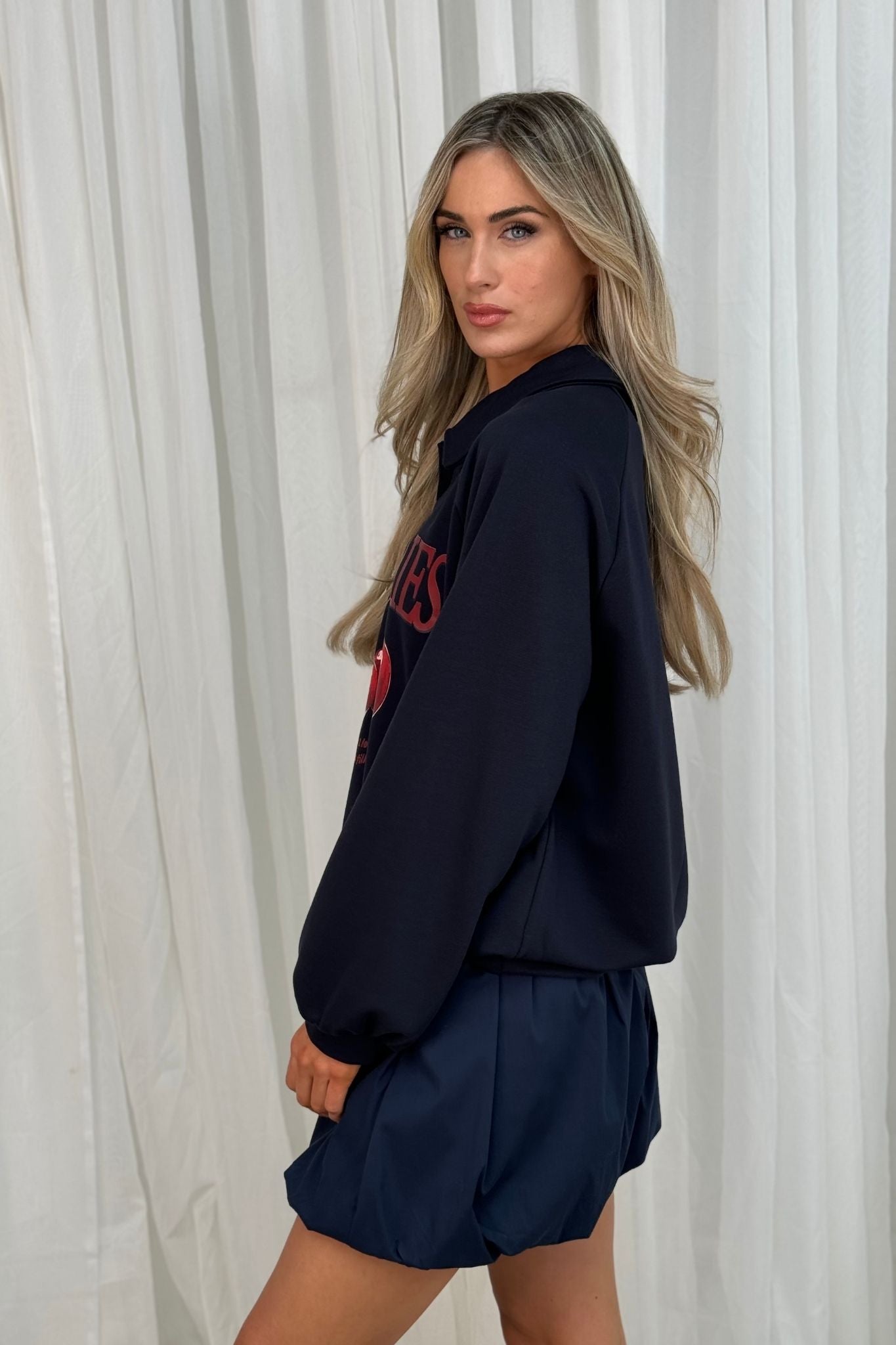 Leona Cherry Graphic Sweatshirt In Navy