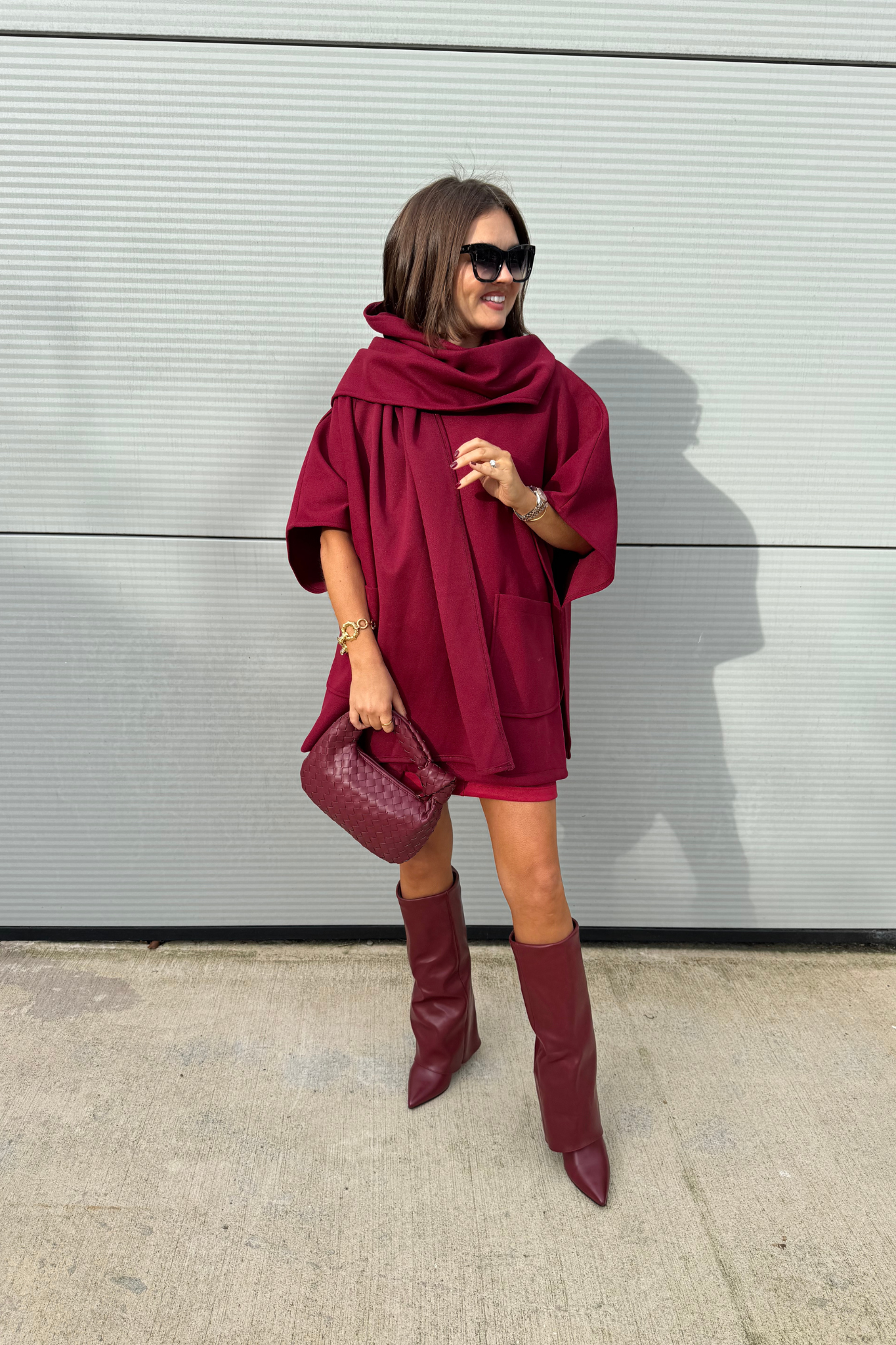 Aria Cape With Scarf In Bordeaux