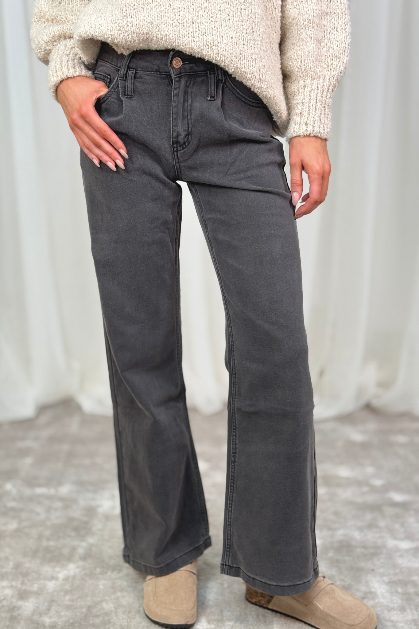 Kitty Pleat Front Wide Leg Jeans In Black Wash