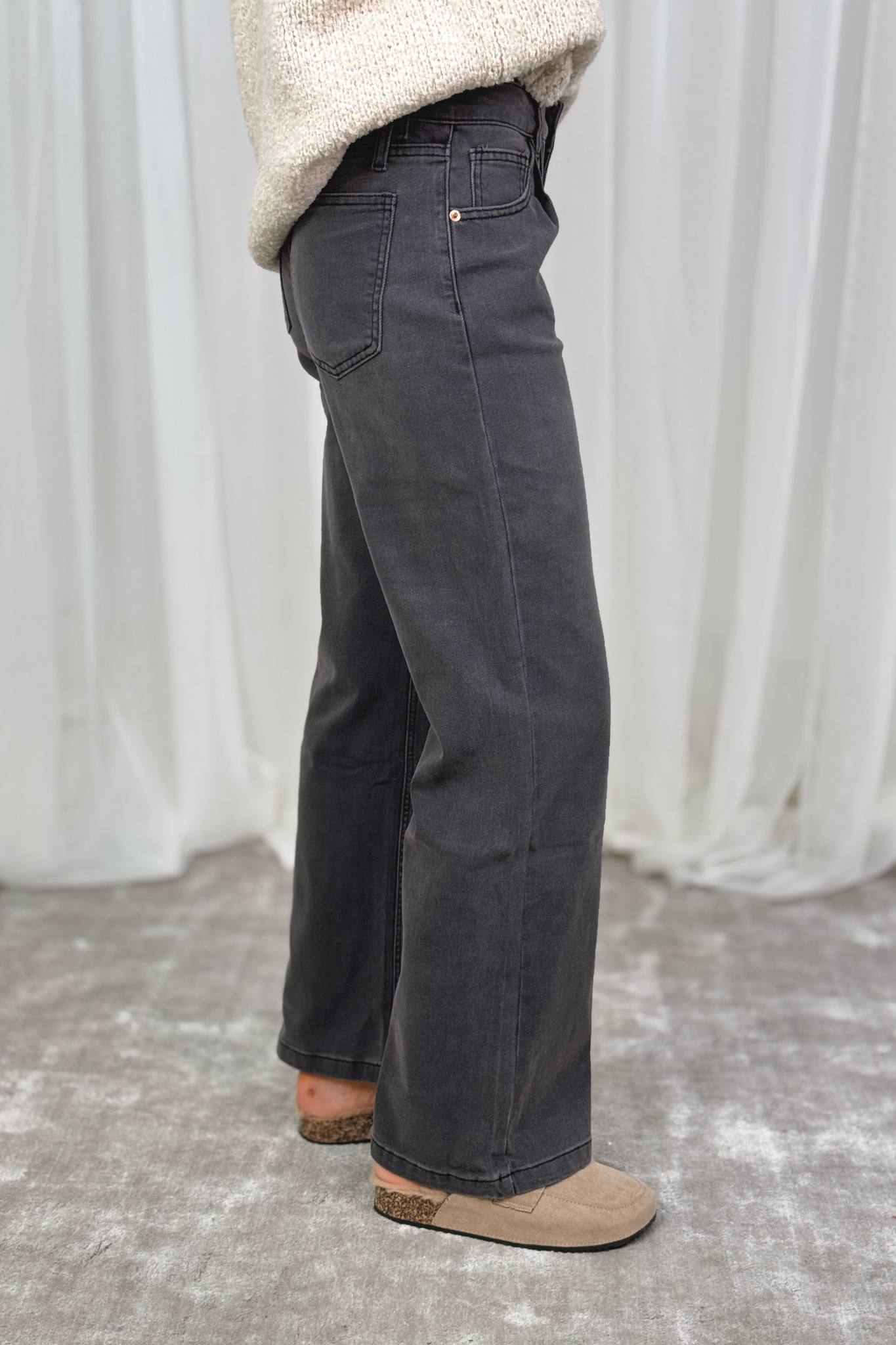 Kitty Pleat Front Wide Leg Jeans In Black Wash